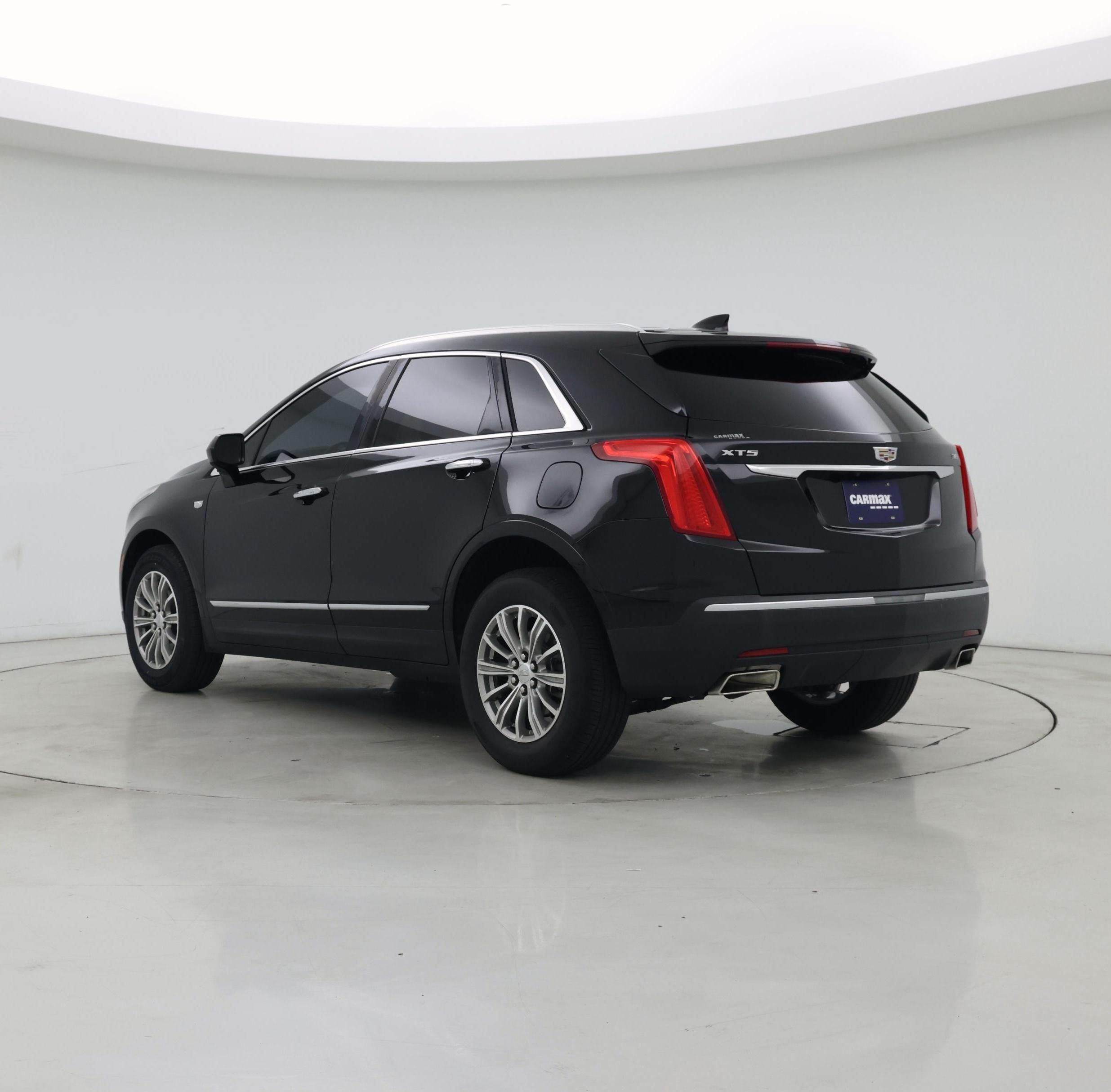 Thumbnail: 2018 Cadillac XT5 - 2