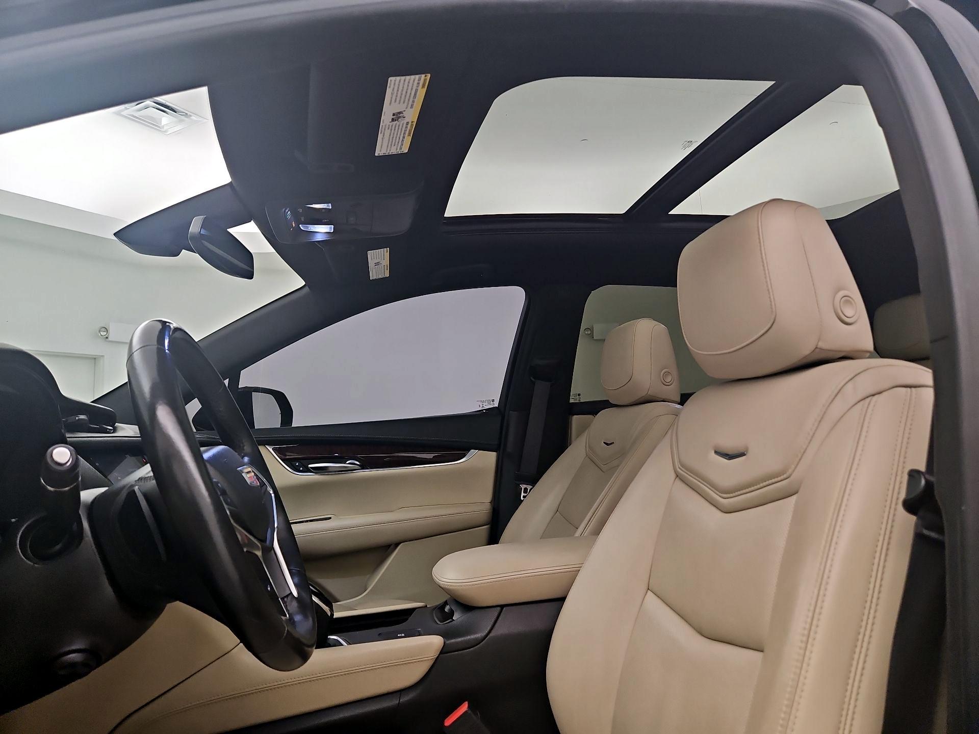 Thumbnail: 2018 Cadillac XT5 - 19