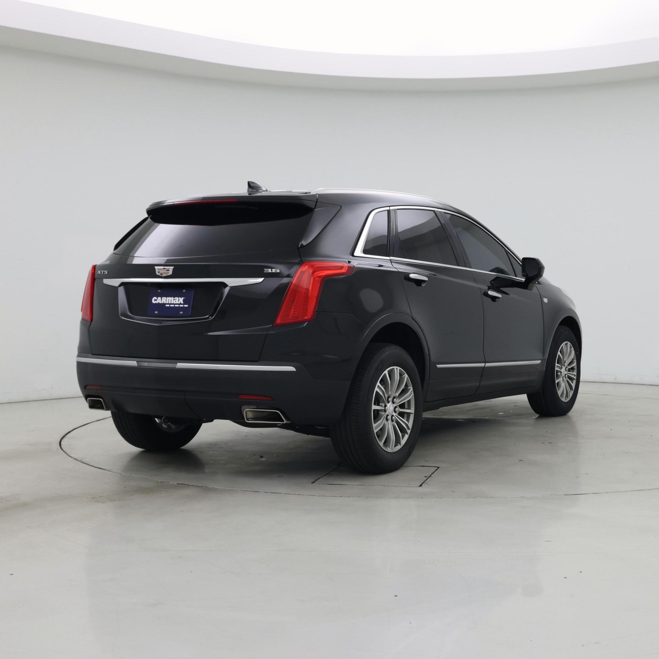 Thumbnail: 2018 Cadillac XT5 - 8