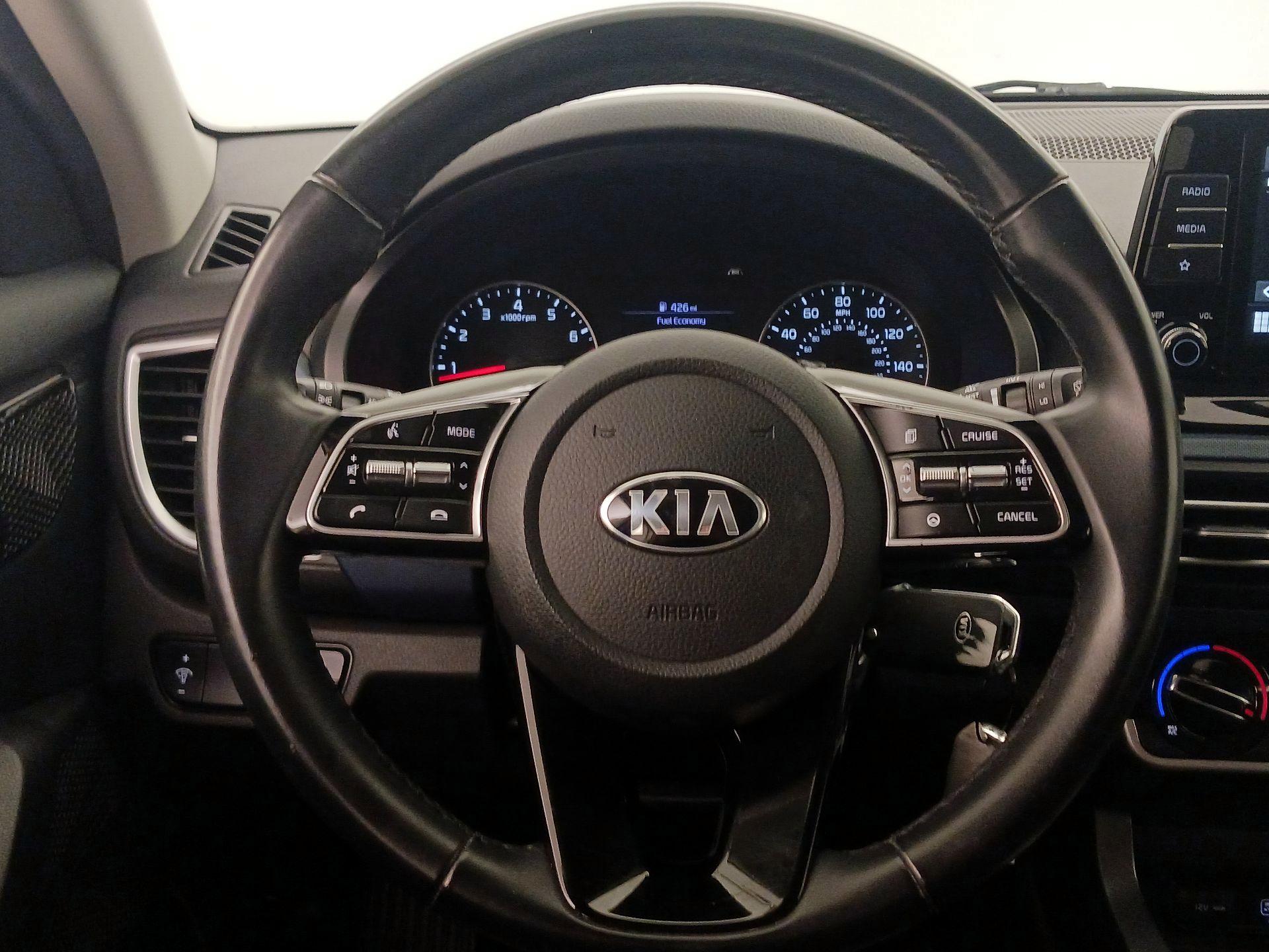 Thumbnail: 2021 Kia Seltos - 10