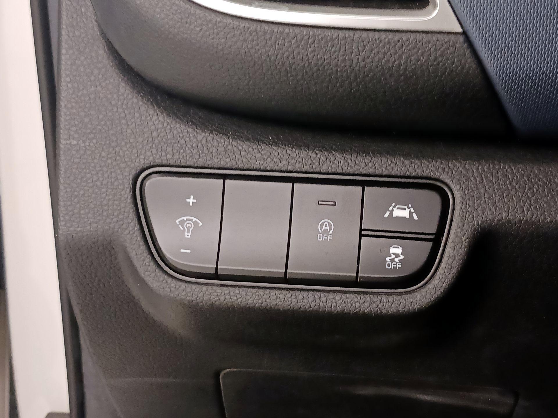 Thumbnail: 2021 Kia Seltos - 13