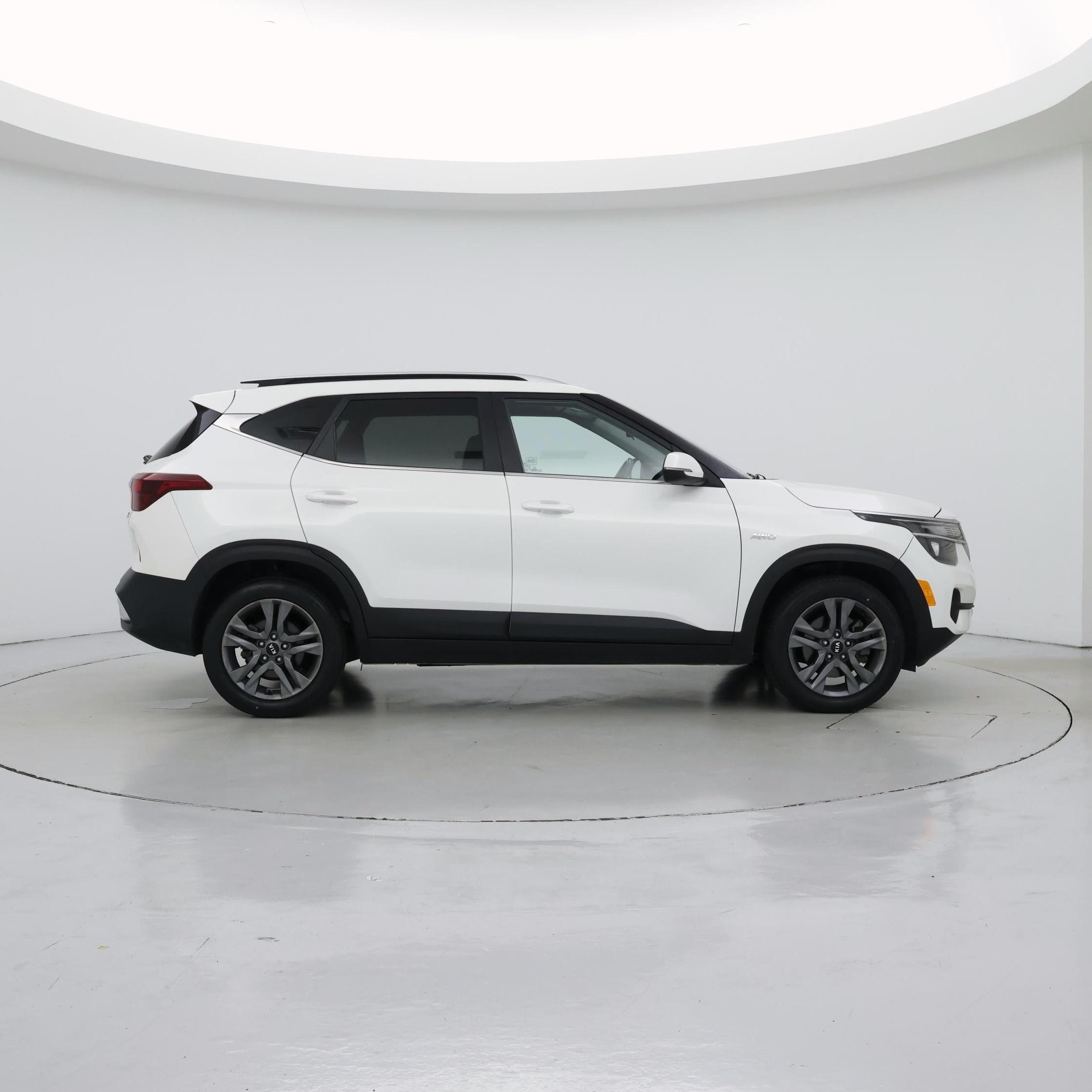 Thumbnail: 2021 Kia Seltos - 7