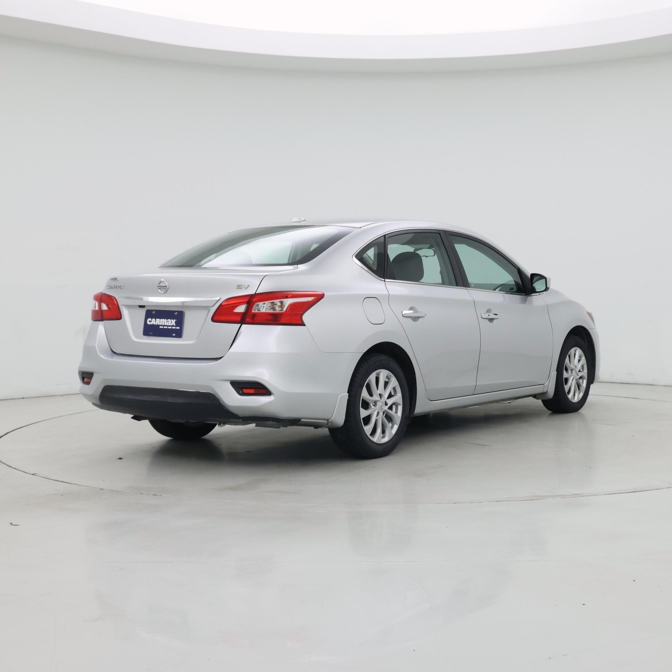 Thumbnail: 2017 Nissan Sentra - 8