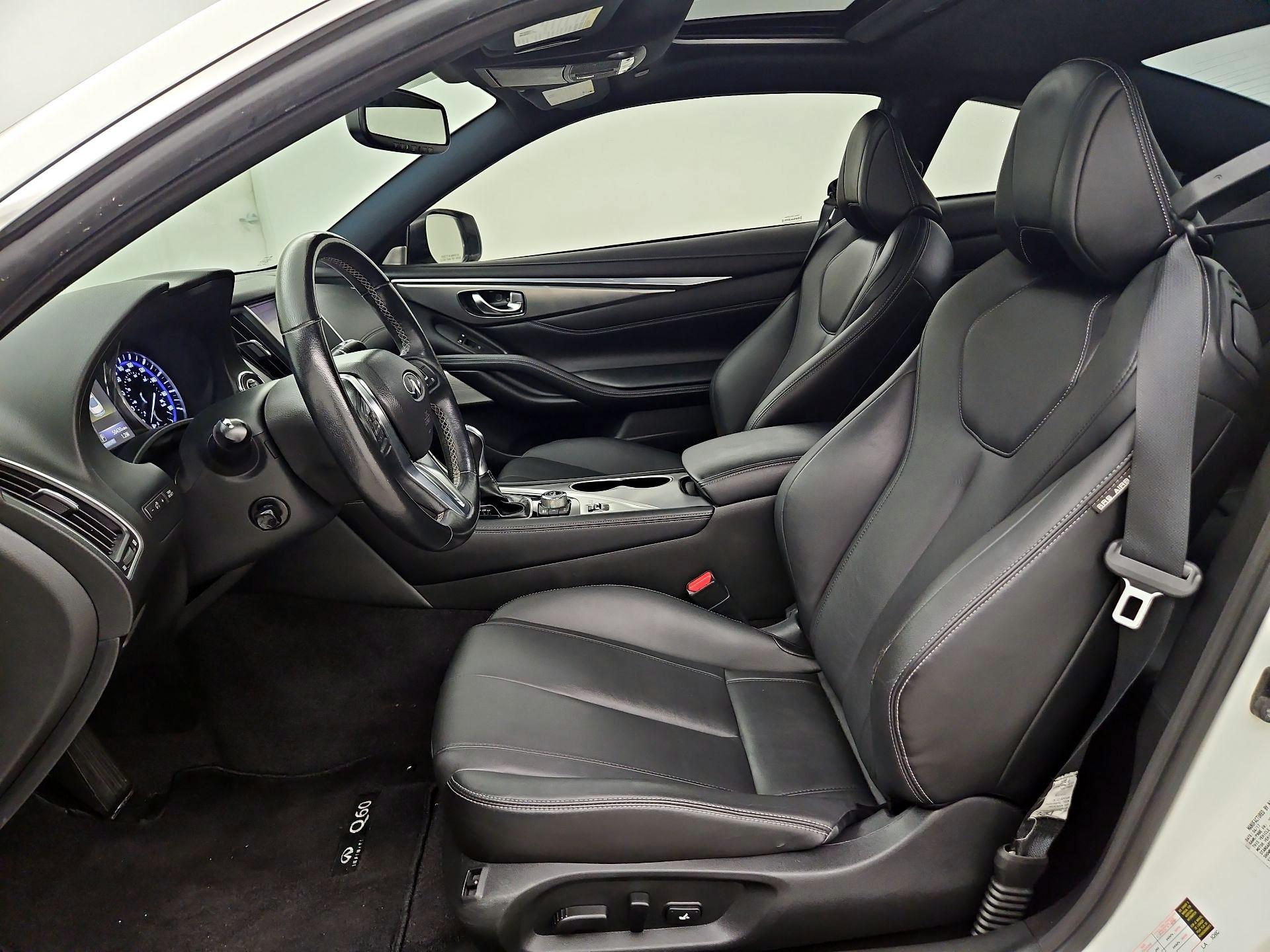 Thumbnail: 2017 INFINITI Q60 - 11