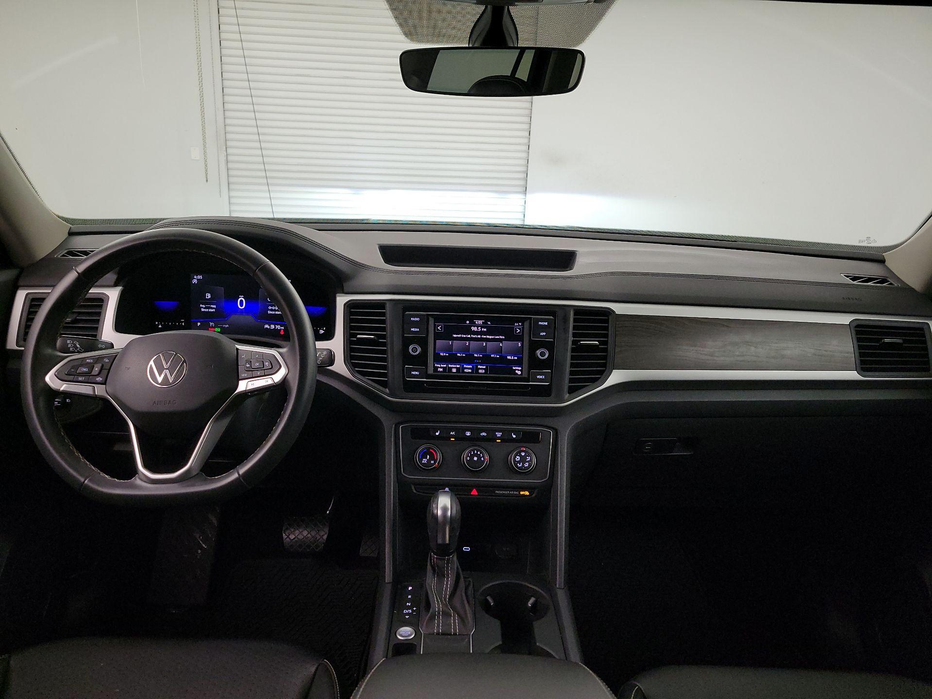 Thumbnail: 2022 Volkswagen Atlas - 9