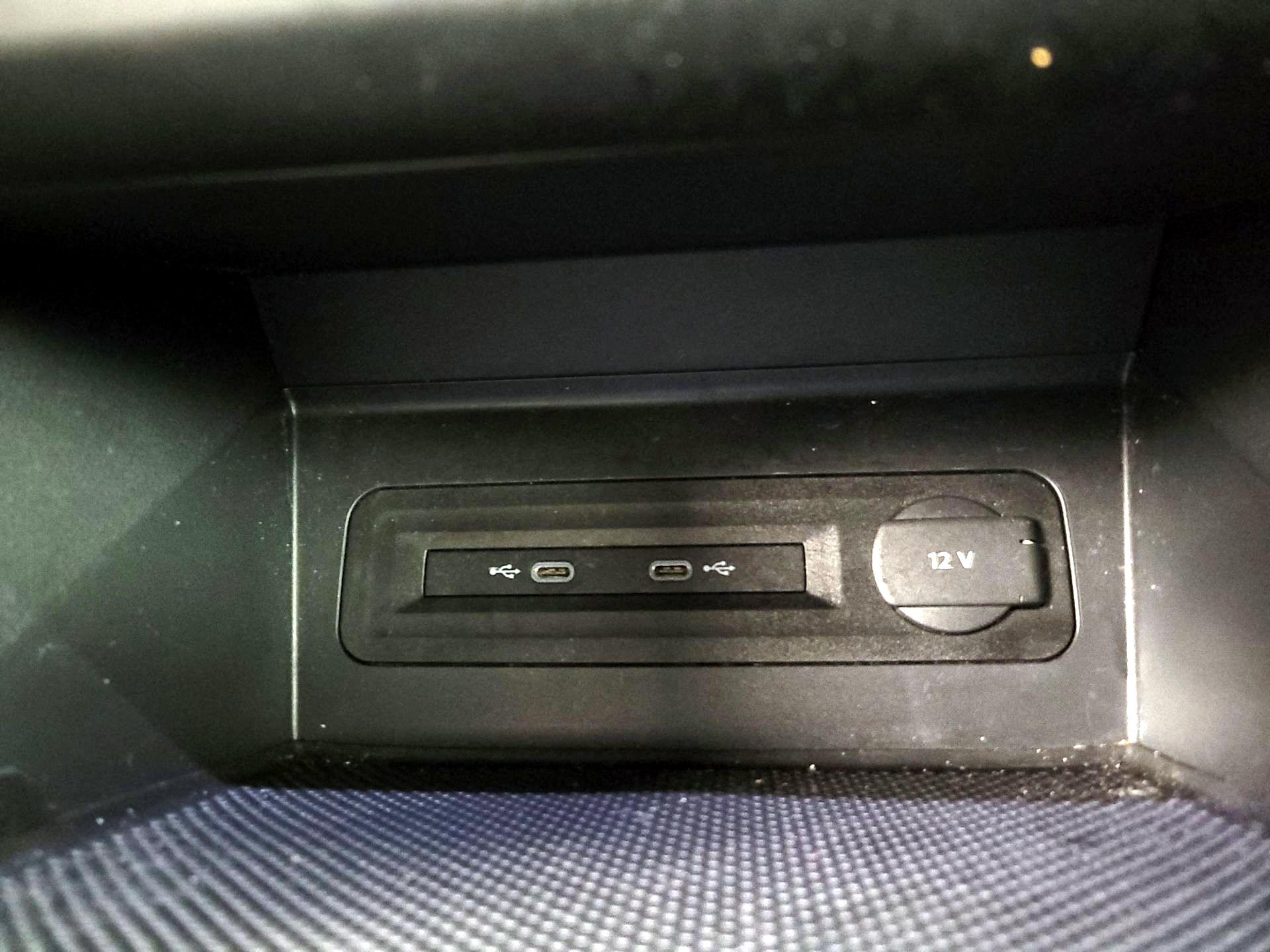 Thumbnail: 2022 Volkswagen Atlas - 18