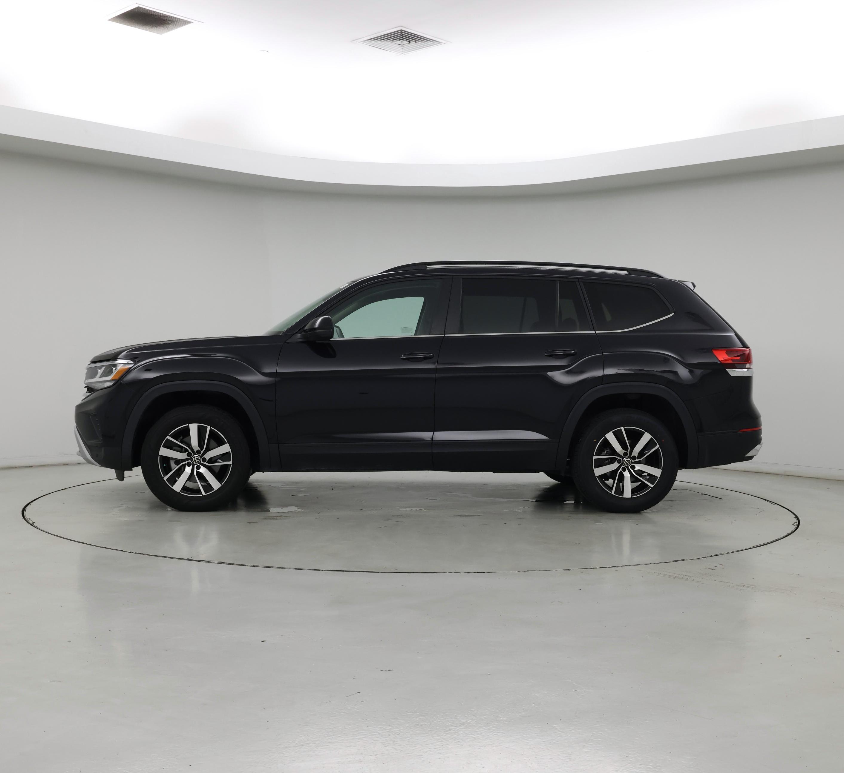 Thumbnail: 2022 Volkswagen Atlas - 3