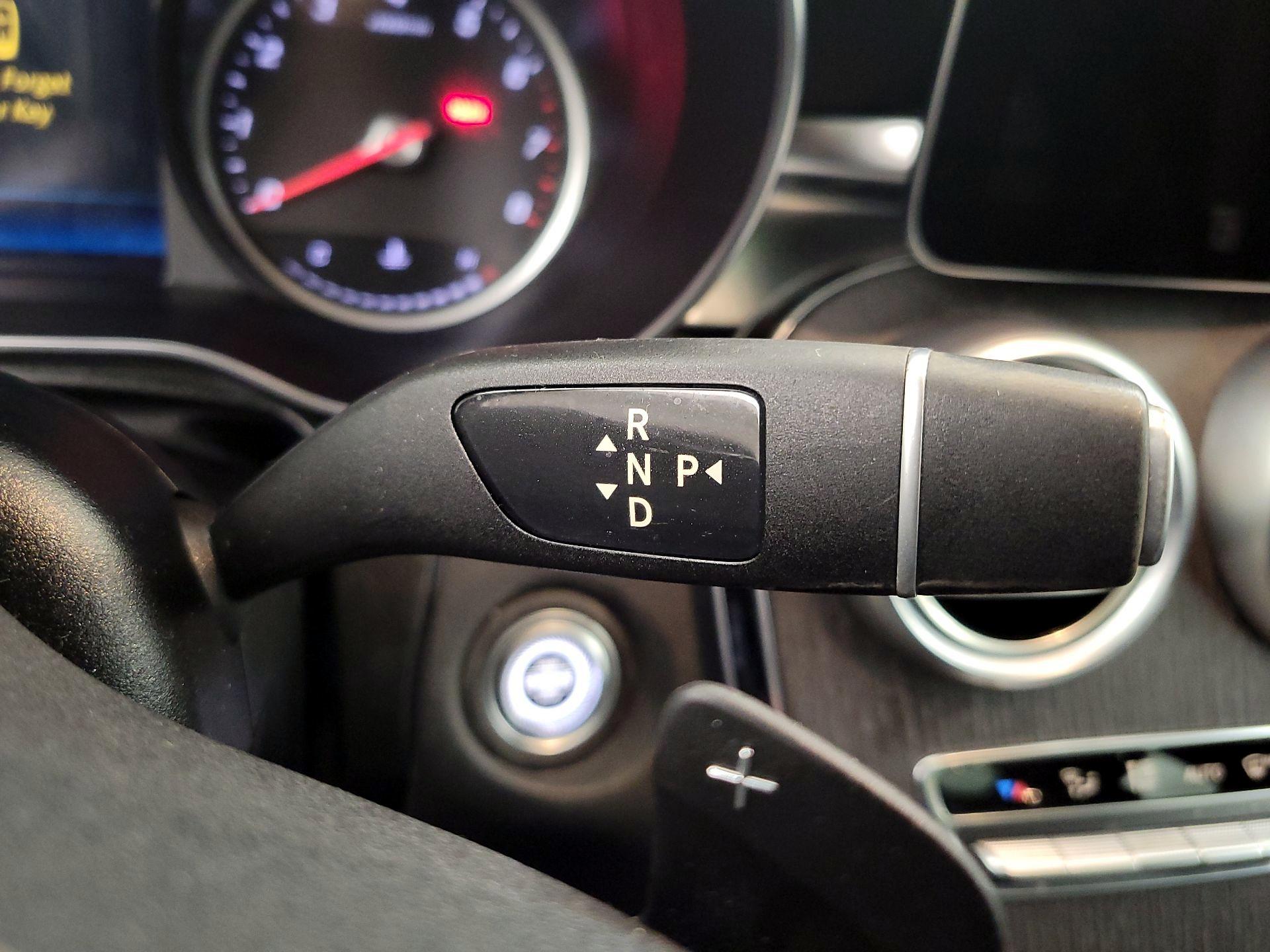 Thumbnail: 2022 Mercedes-Benz GLC - 15