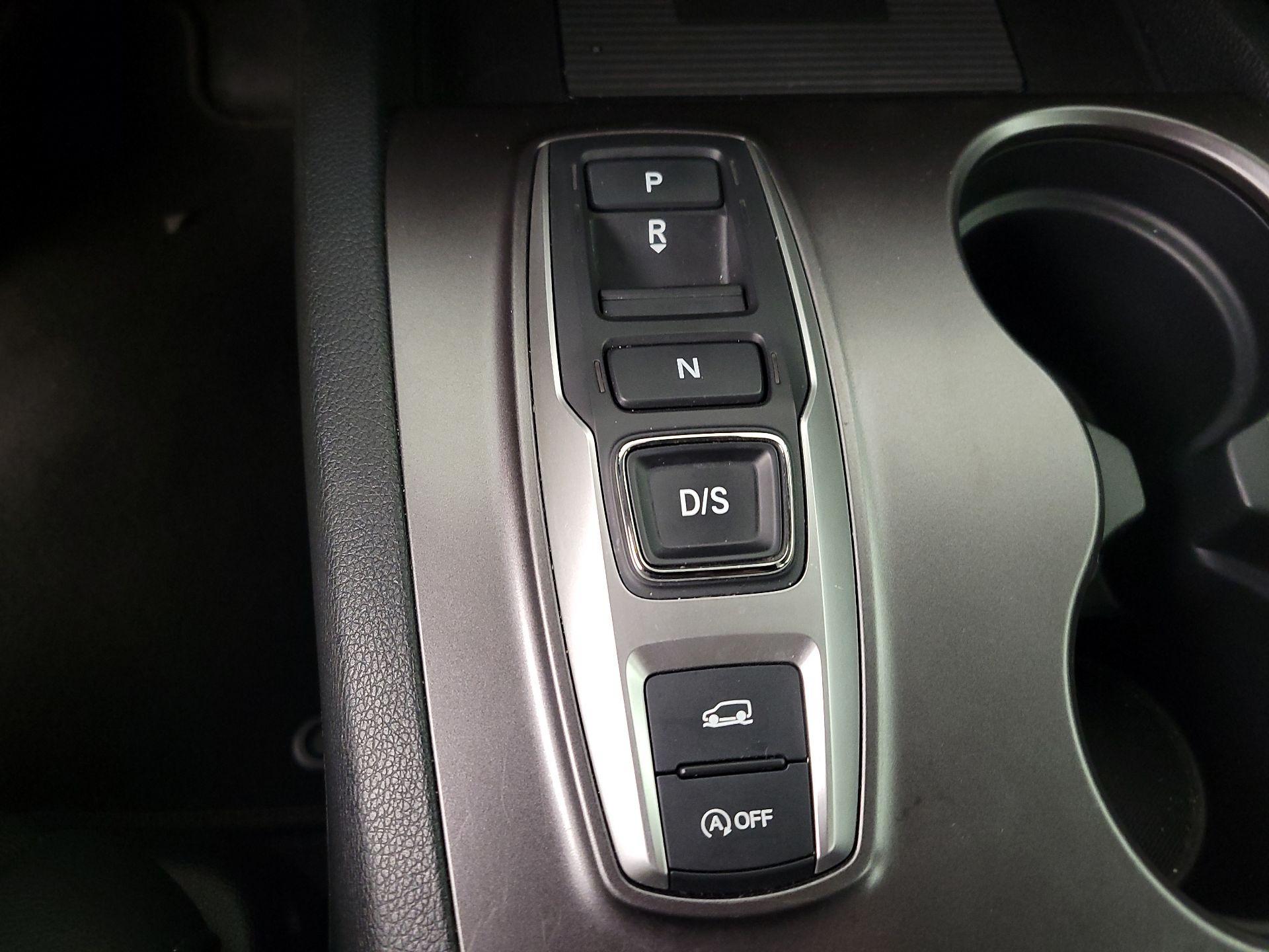 Thumbnail: 2022 Honda Pilot - 17