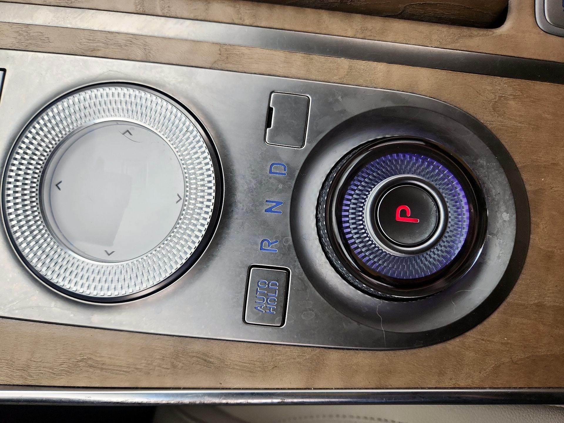 Thumbnail: 2021 Genesis GV80 - 18