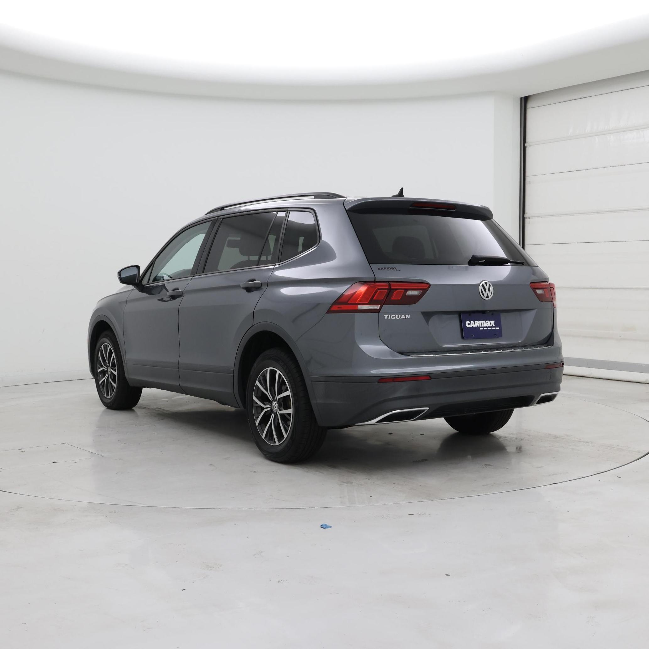 Thumbnail: 2021 Volkswagen Tiguan - 2