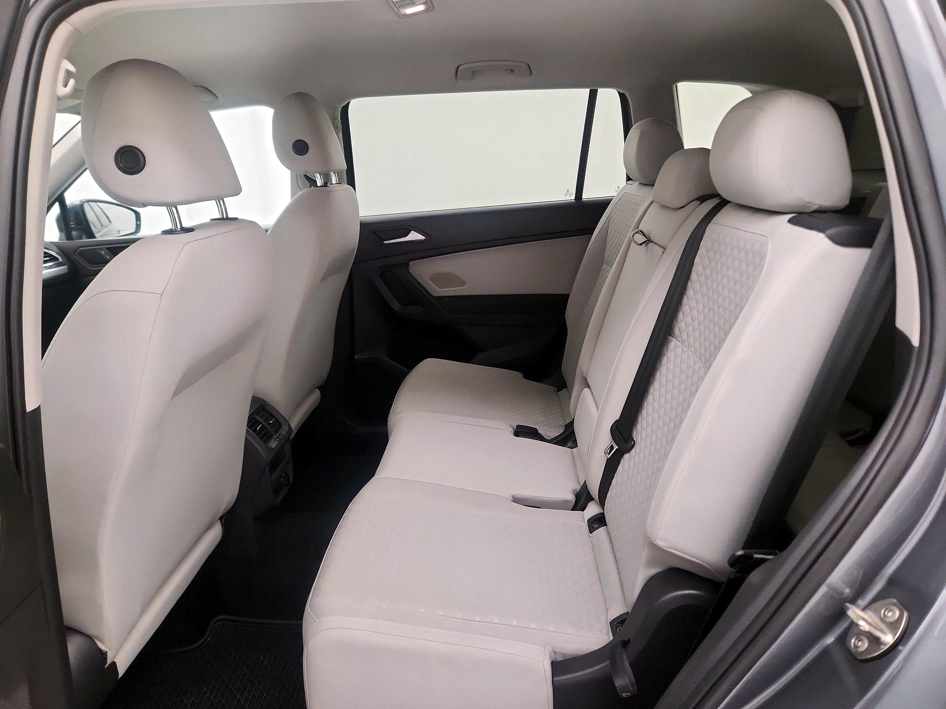 Thumbnail: 2021 Volkswagen Tiguan - 19