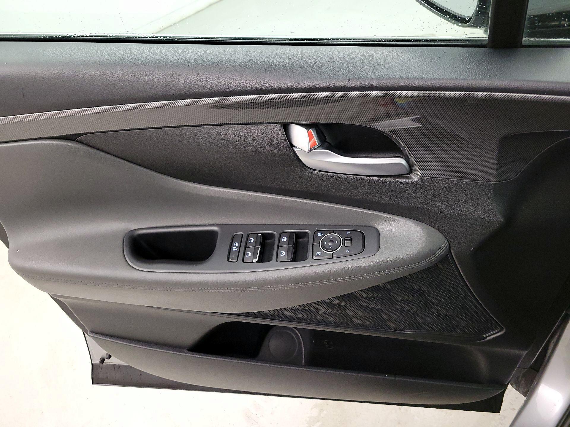 Thumbnail: 2022 Hyundai Santa Fe - 12