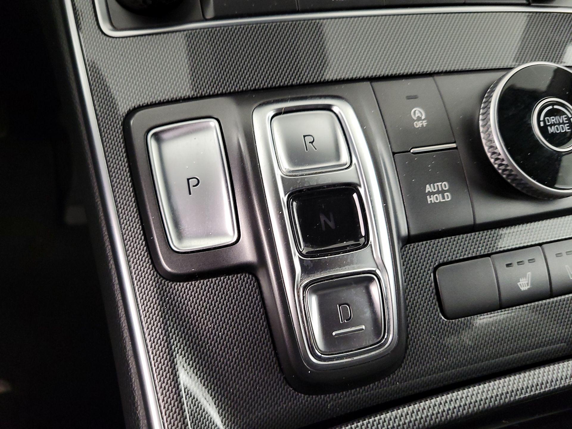 Thumbnail: 2022 Hyundai Santa Fe - 17