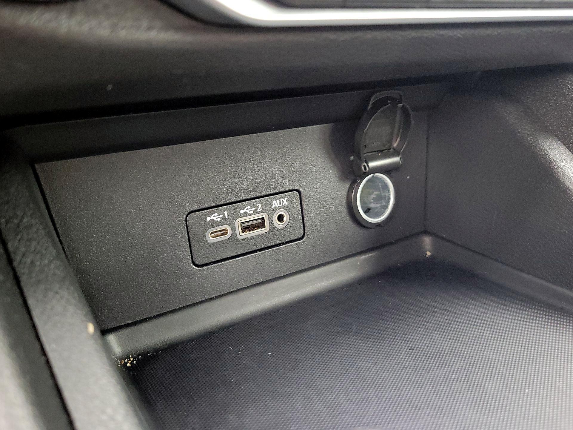 Thumbnail: 2022 Nissan Sentra - 18