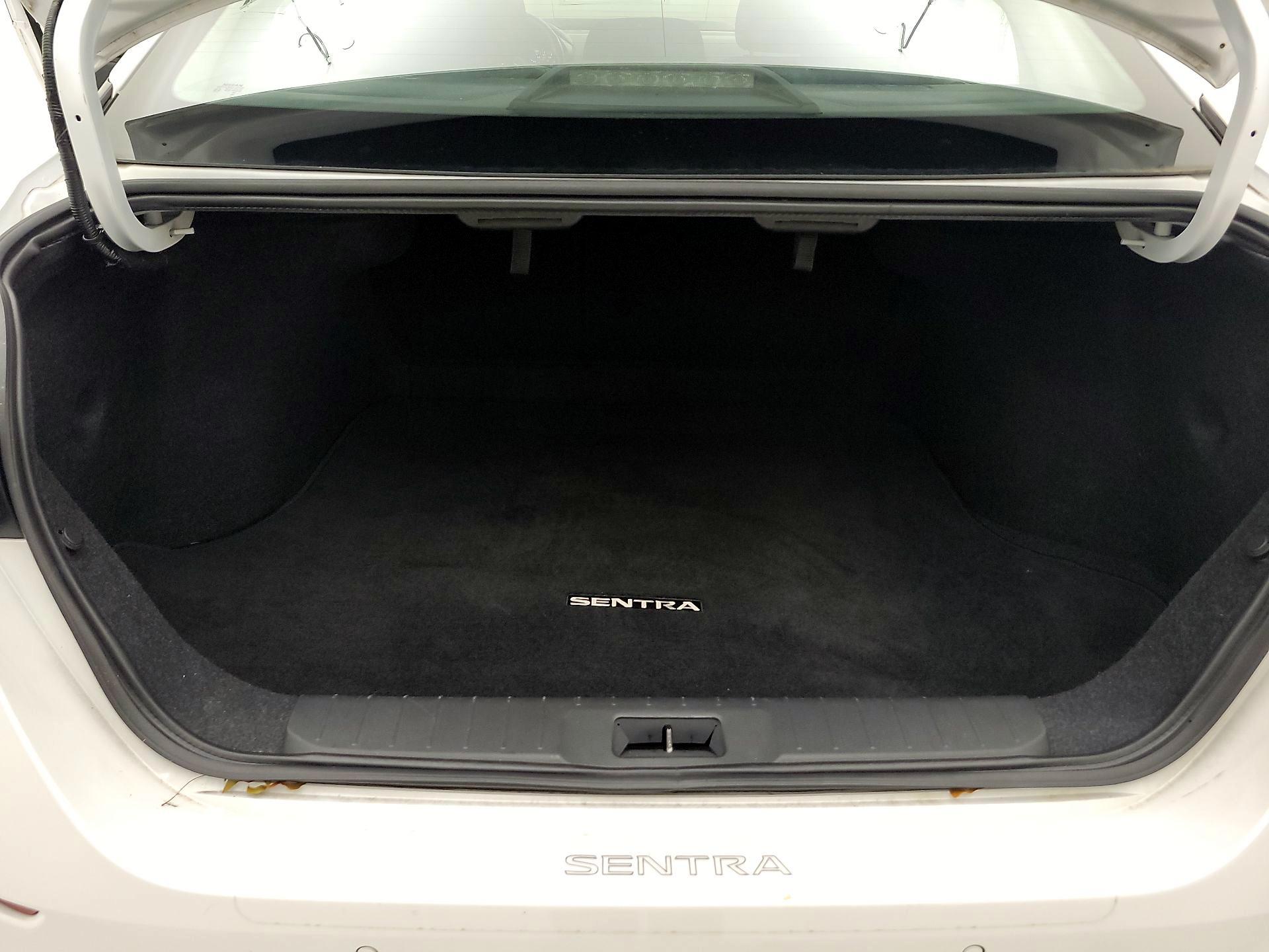 Thumbnail: 2022 Nissan Sentra - 20