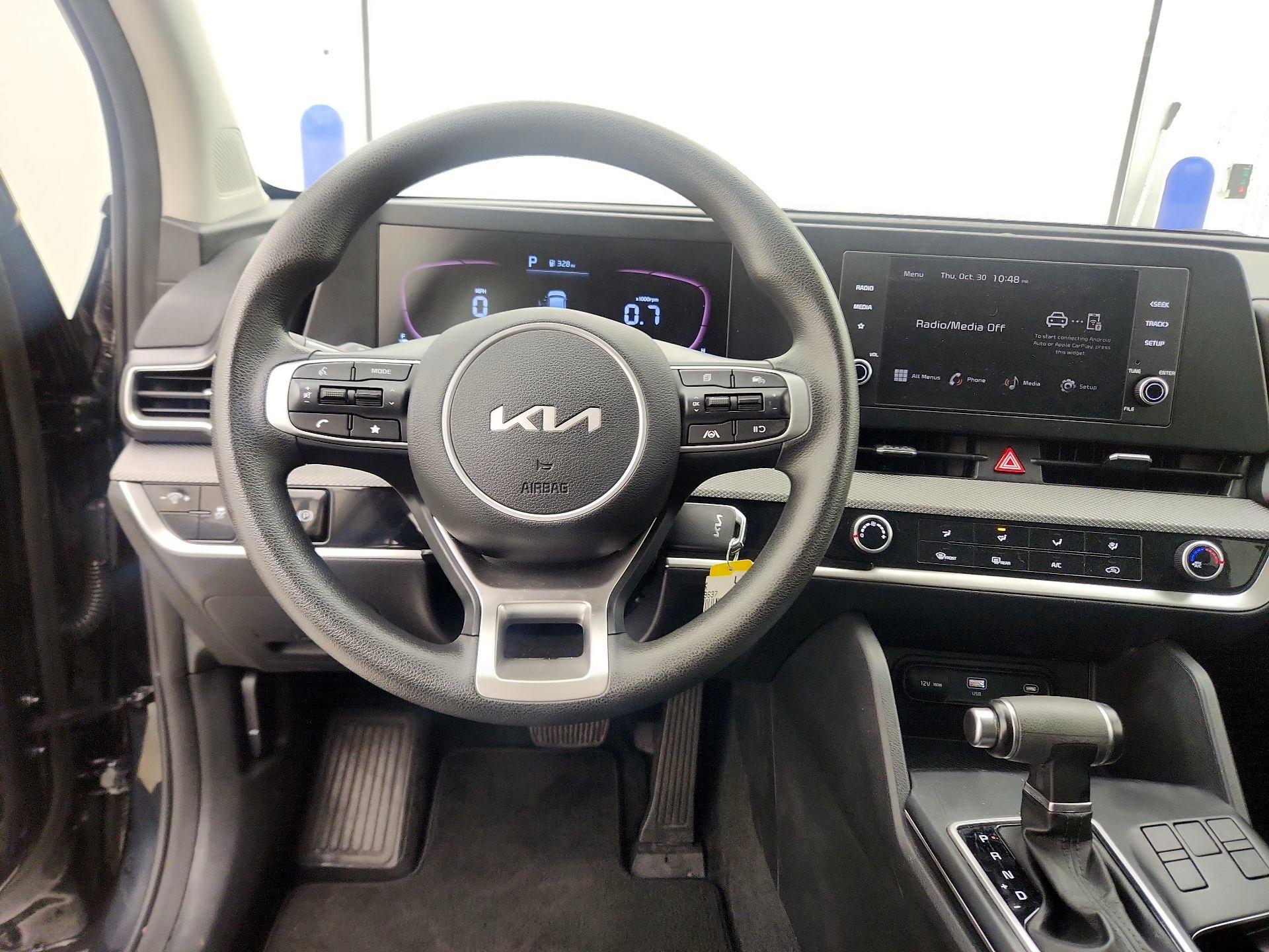 Thumbnail: 2023 Kia Sportage - 10