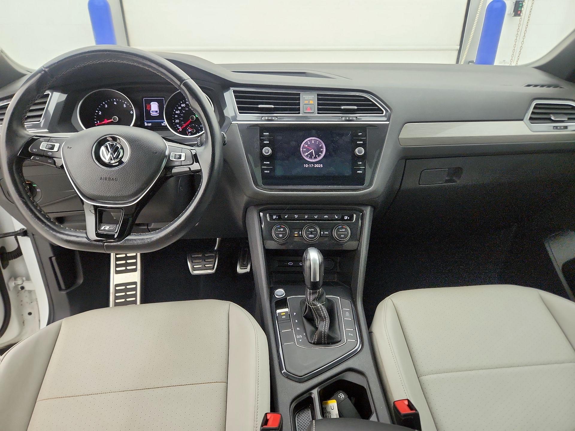 Thumbnail: 2021 Volkswagen Tiguan - 9