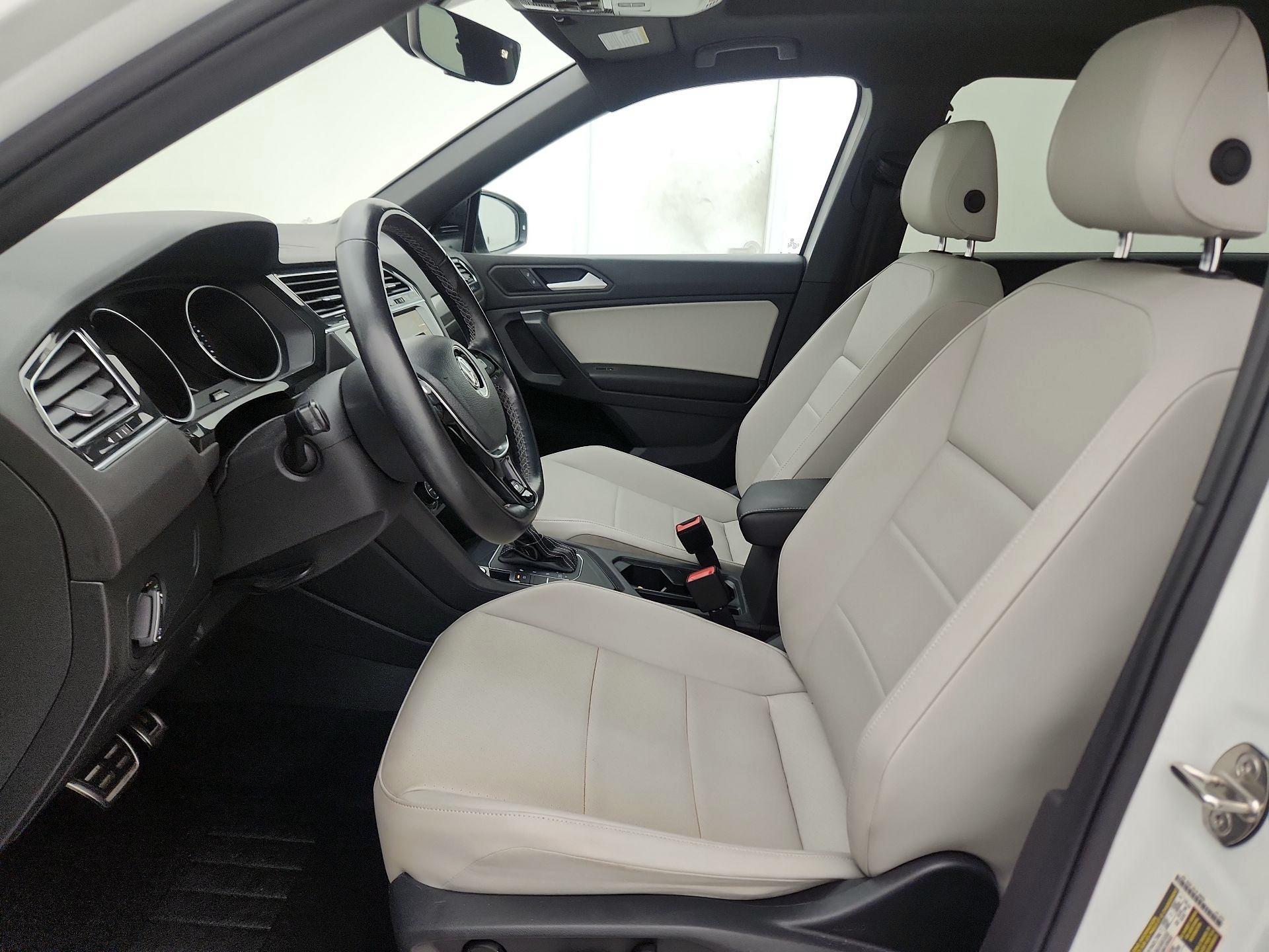 Thumbnail: 2021 Volkswagen Tiguan - 11