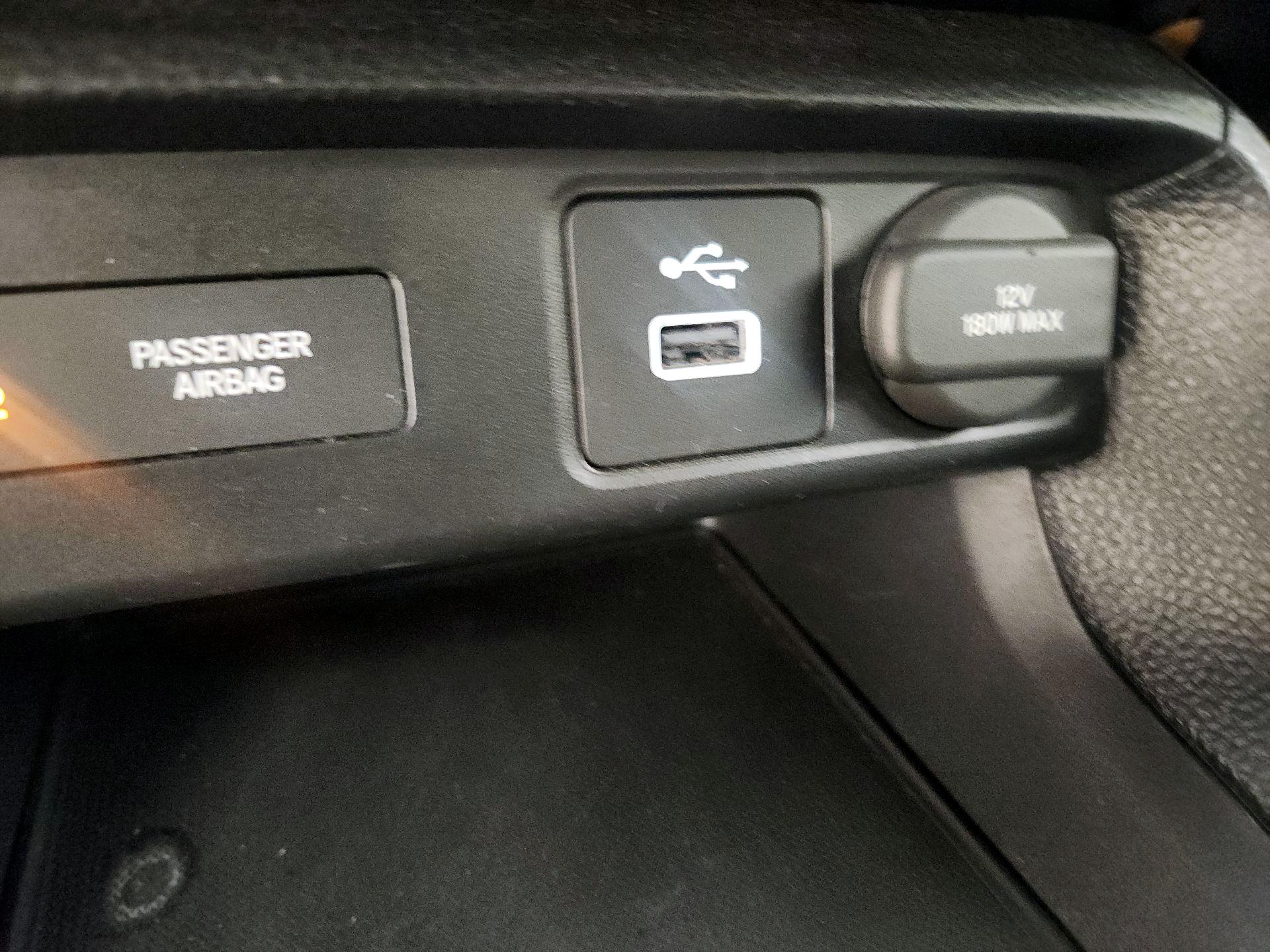 Thumbnail: 2023 Honda Civic - 18