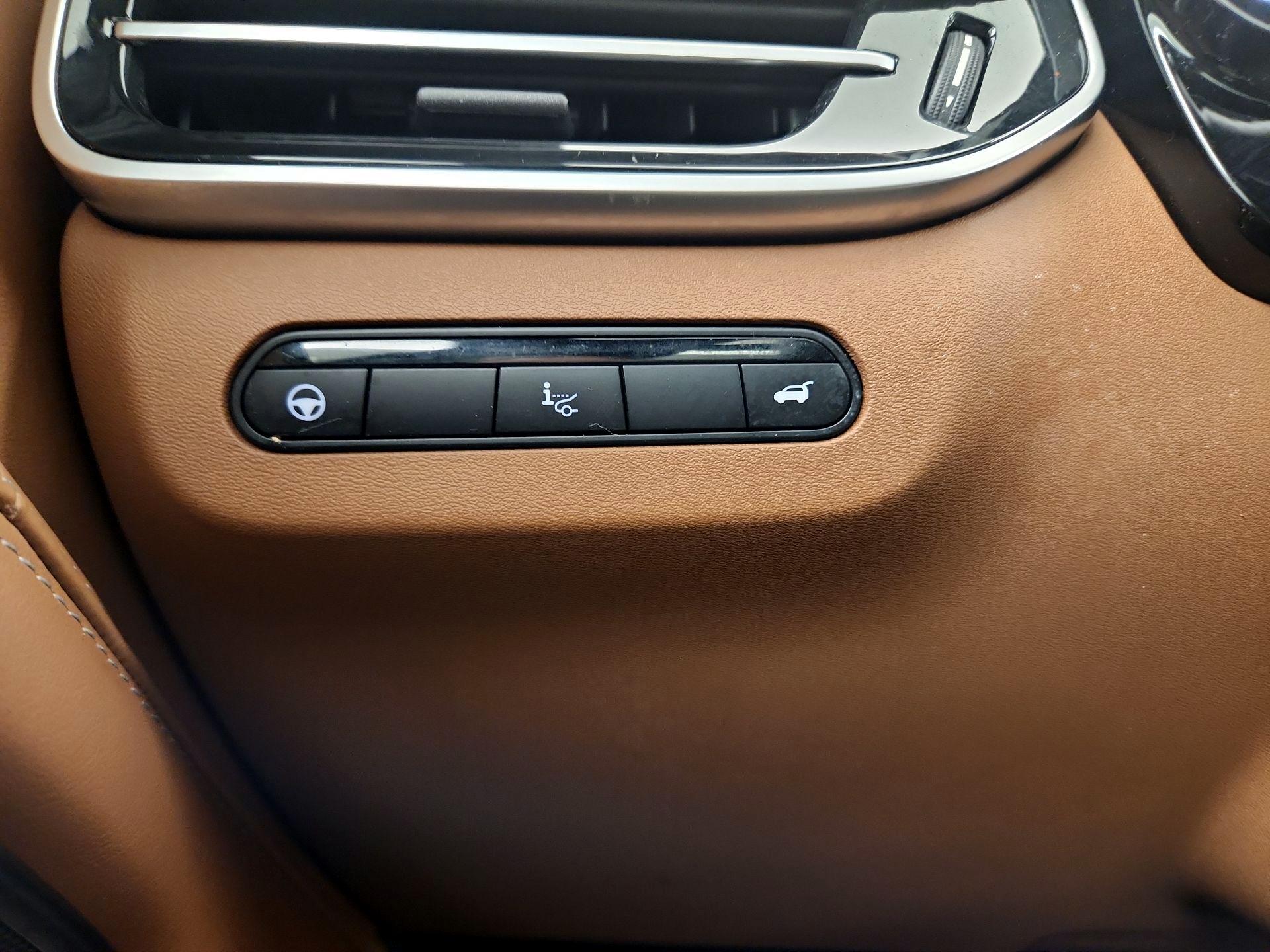 Thumbnail: 2023 INFINITI QX60 - 13
