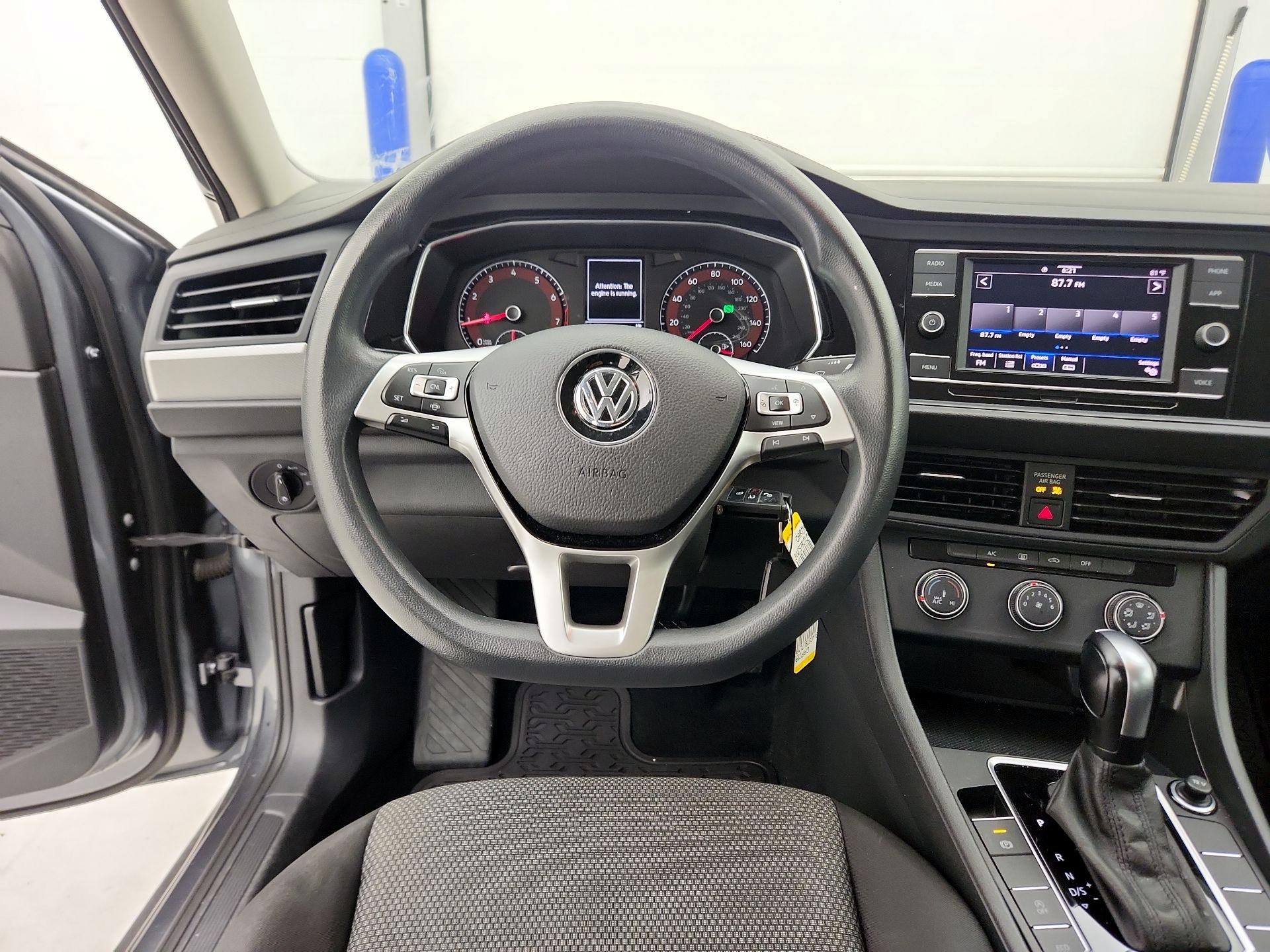 Thumbnail: 2020 Volkswagen Jetta - 10