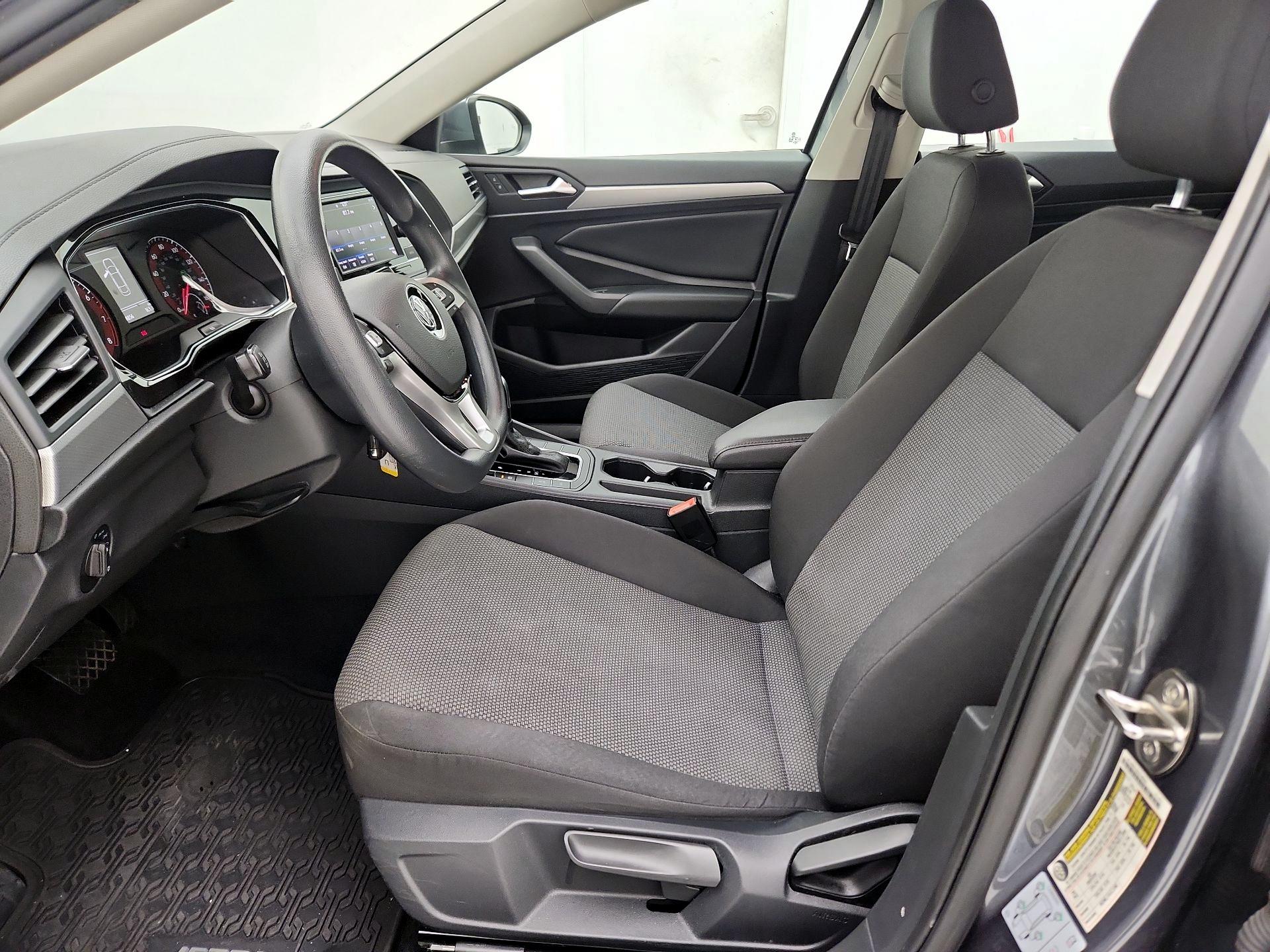 Thumbnail: 2020 Volkswagen Jetta - 11