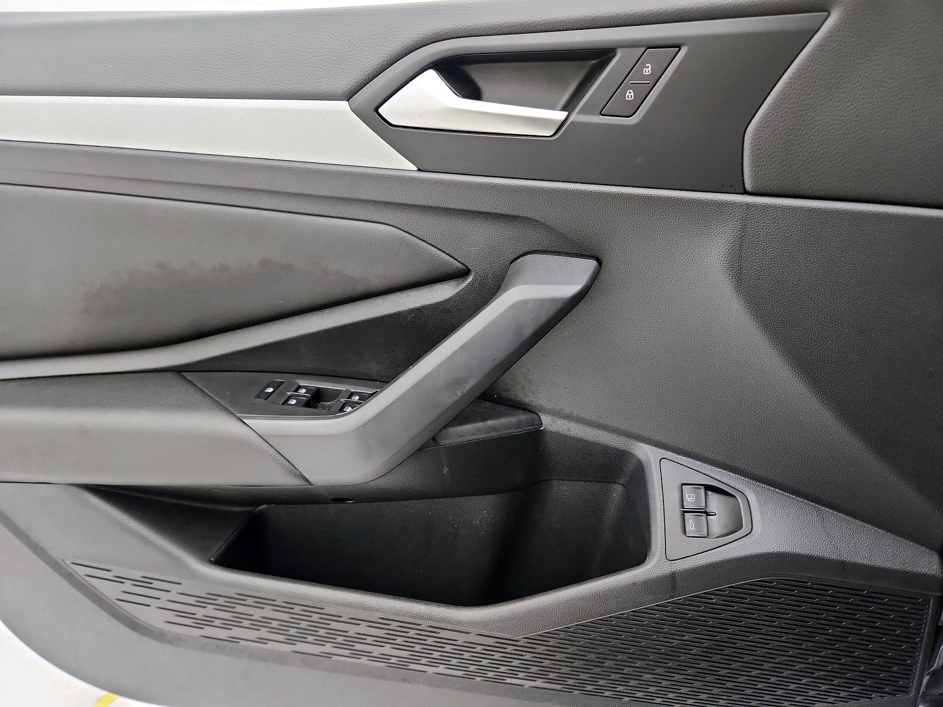 Thumbnail: 2020 Volkswagen Jetta - 12