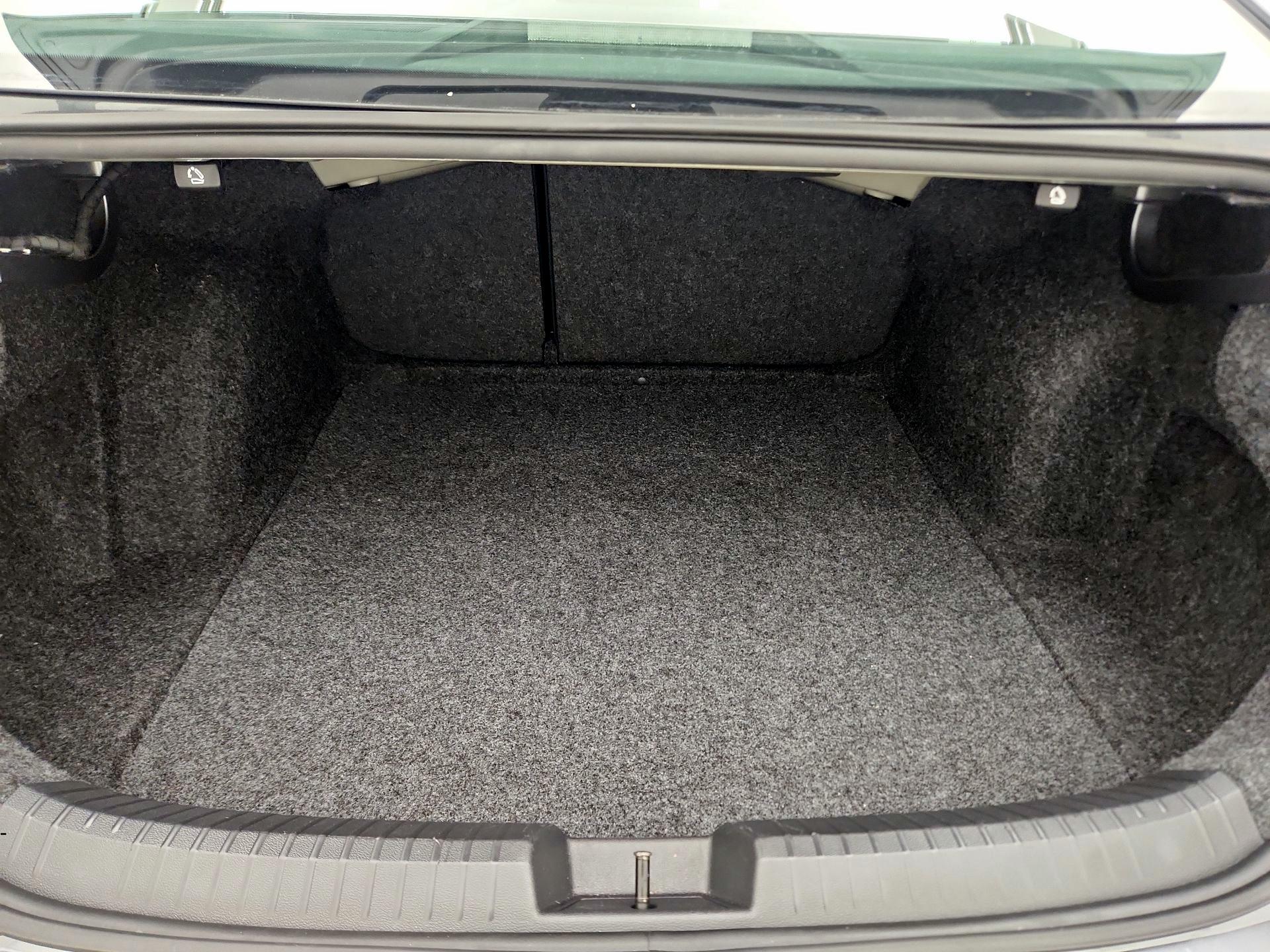 Thumbnail: 2020 Volkswagen Jetta - 19