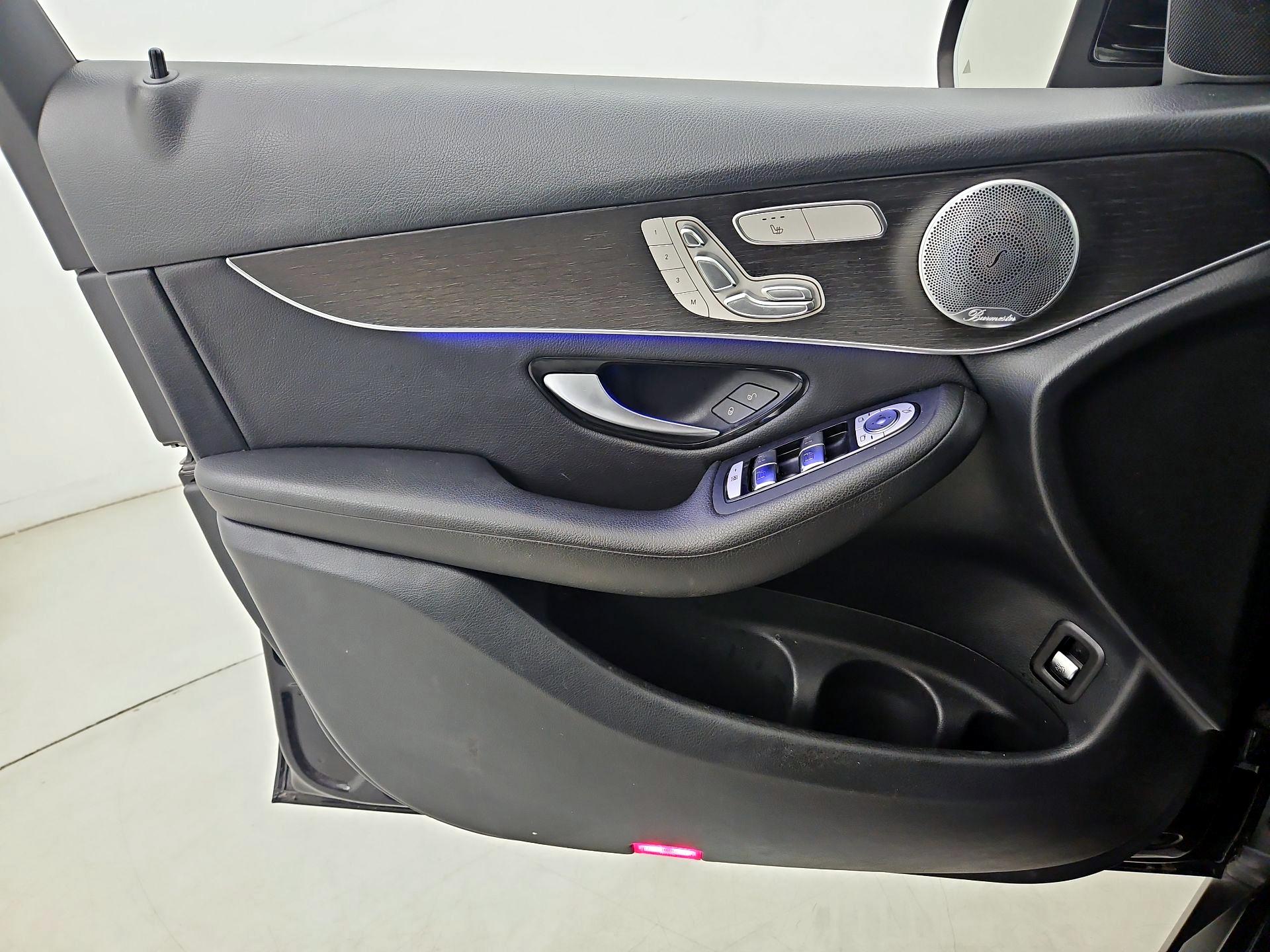 Thumbnail: 2020 Mercedes-Benz GLC - 12