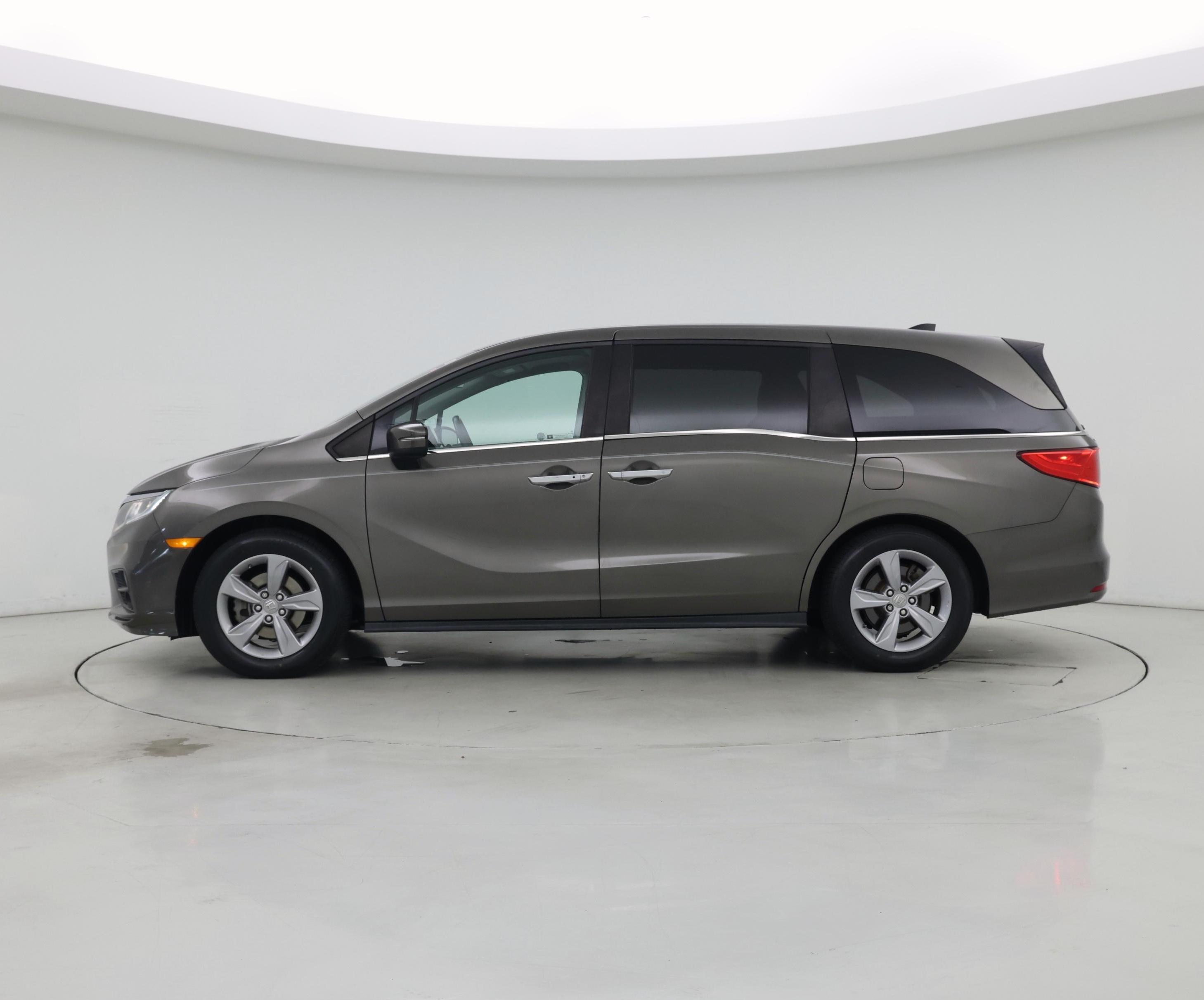 Thumbnail: 2018 Honda Odyssey - 3