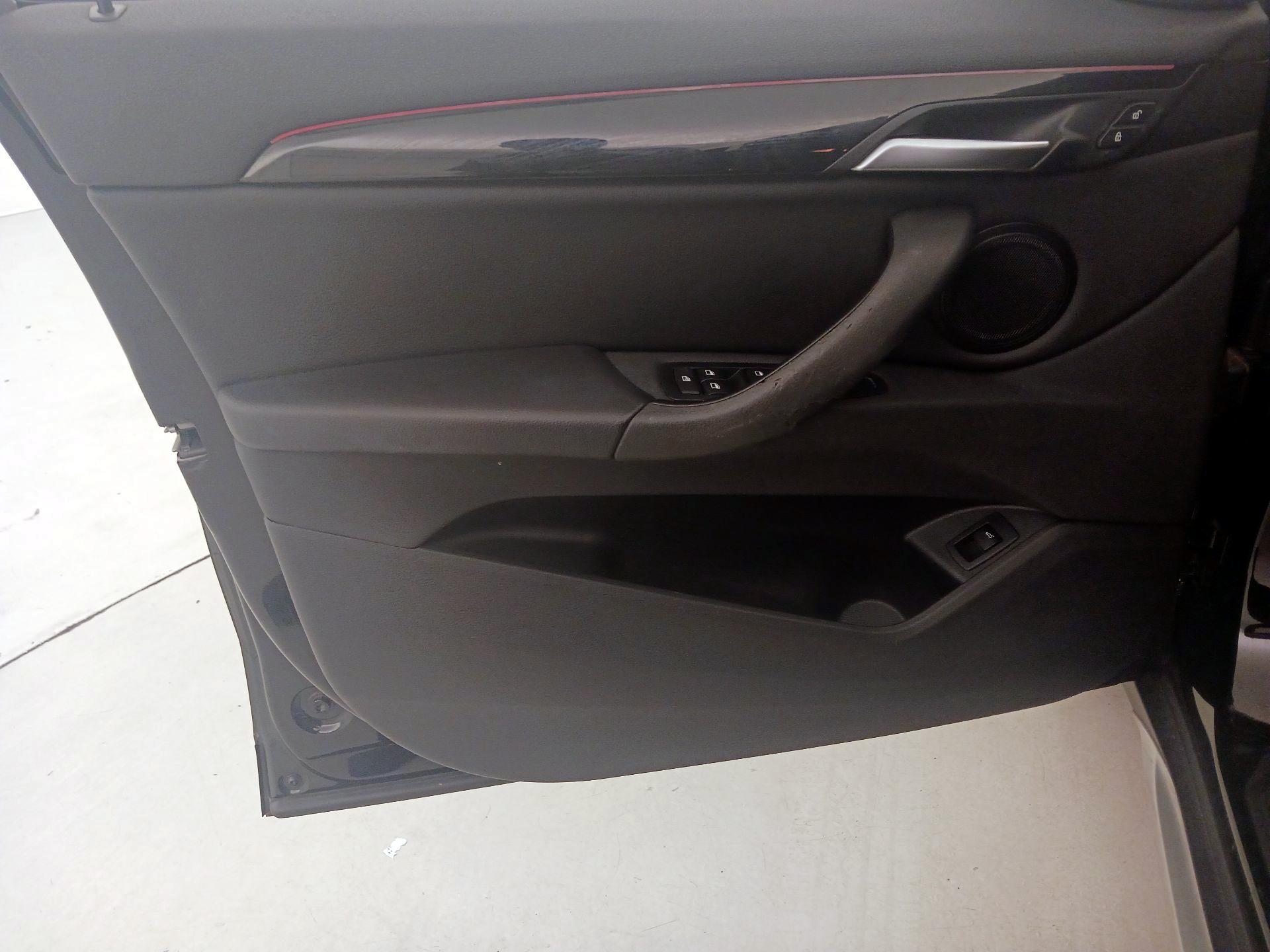 Thumbnail: 2020 BMW X1 - 12