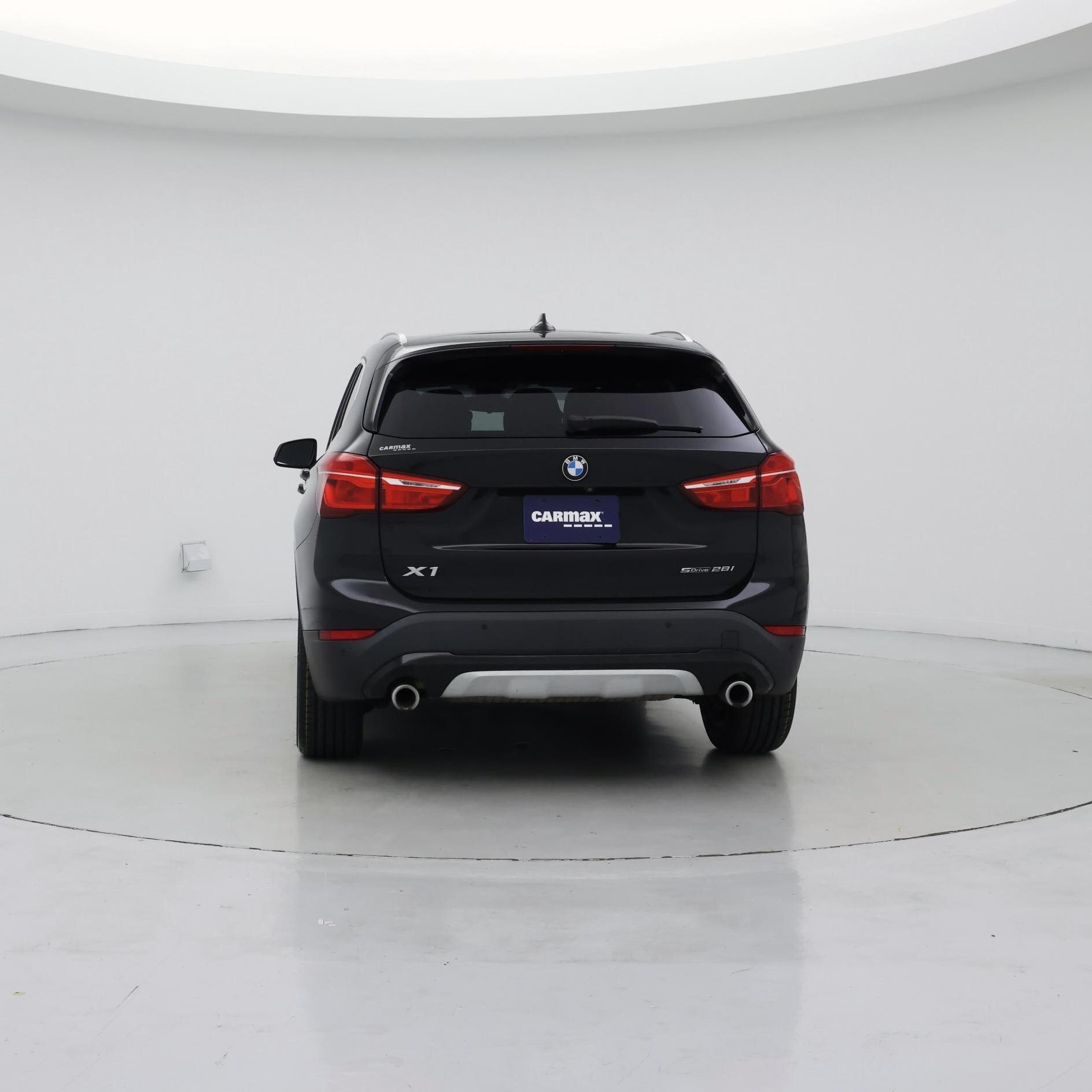 Thumbnail: 2020 BMW X1 - 6