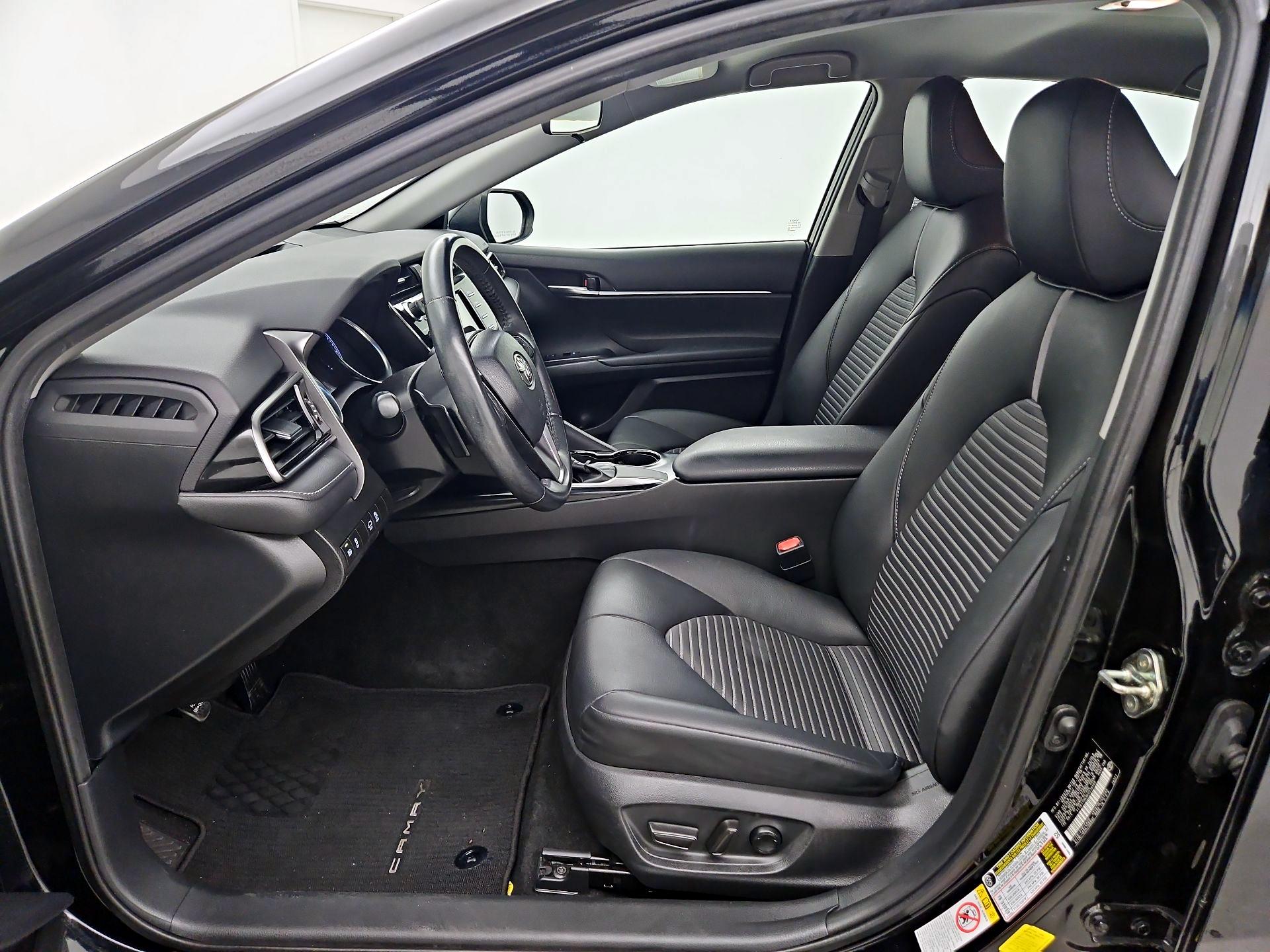 Thumbnail: 2019 Toyota Camry - 11