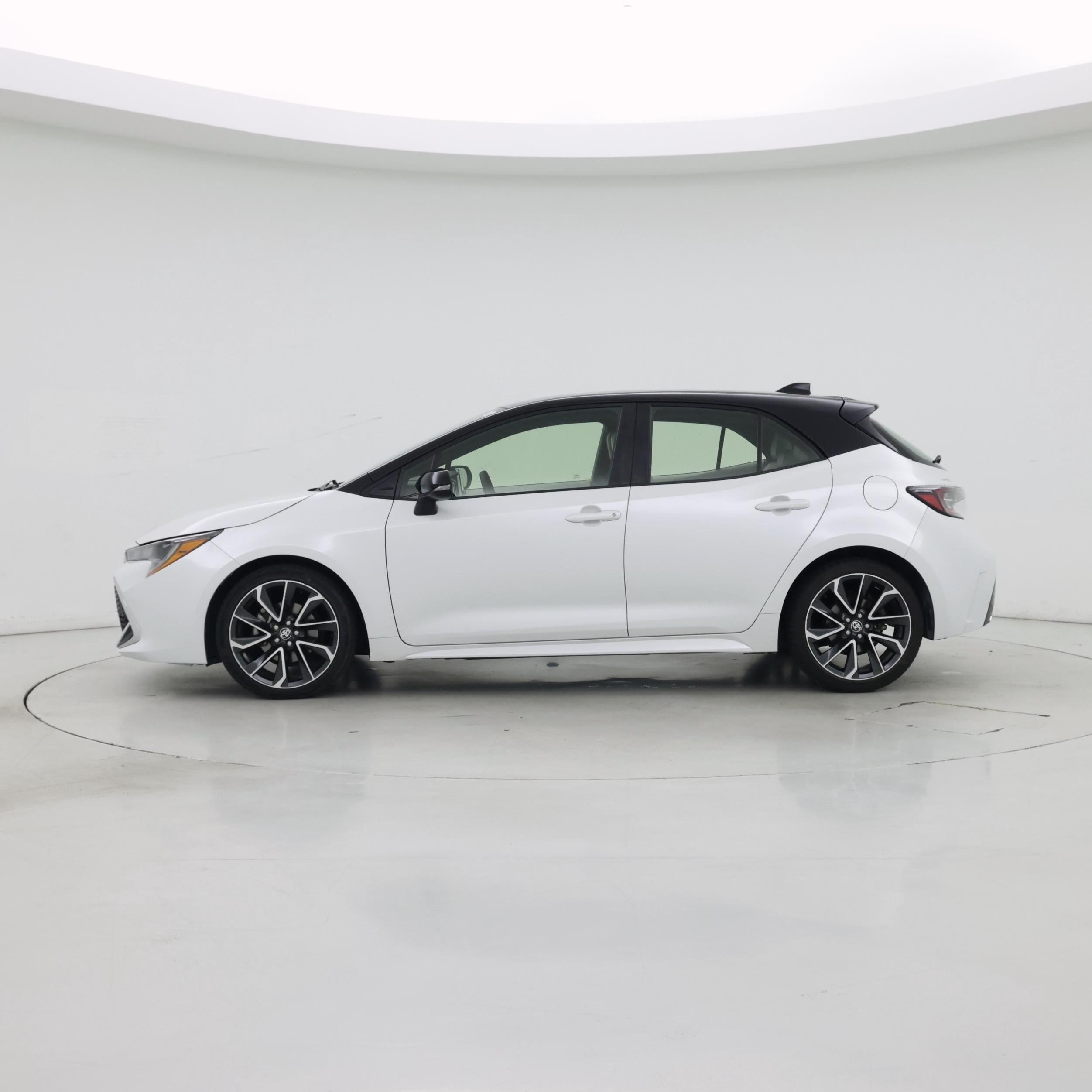 Thumbnail: 2021 Toyota Corolla - 3