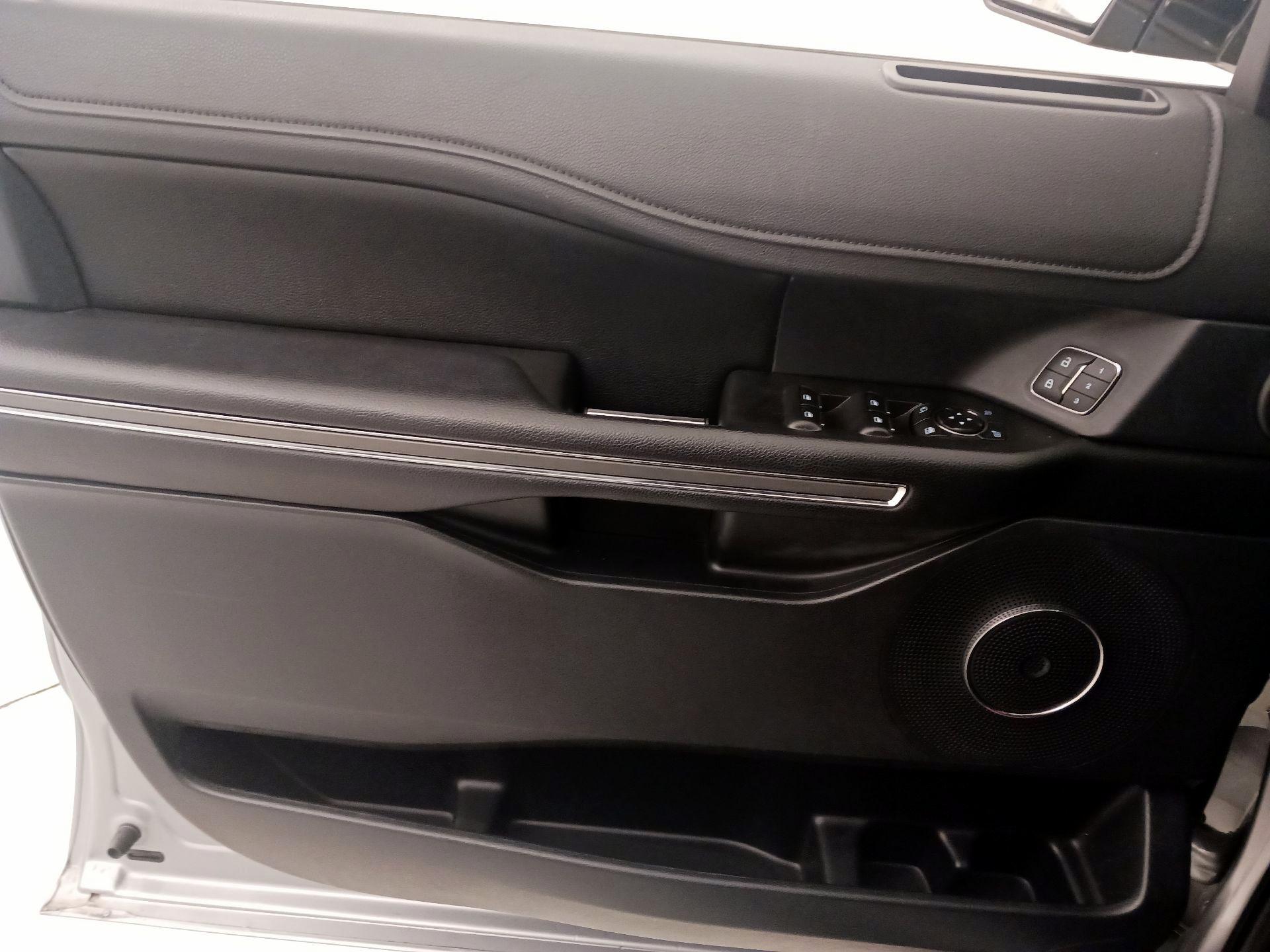 Thumbnail: 2020 Ford Expedition - 12