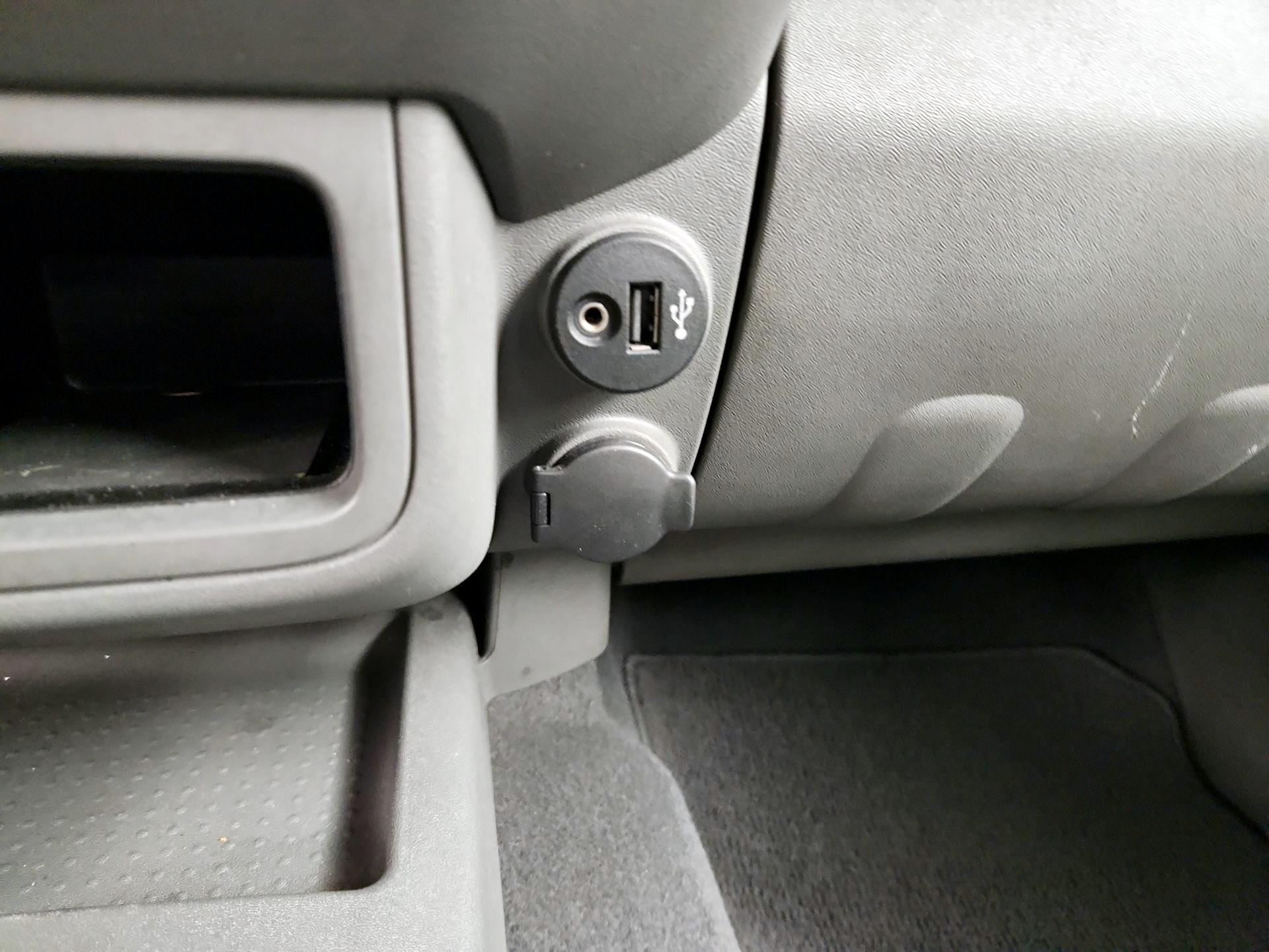 Thumbnail: 2021 Nissan Frontier - 18