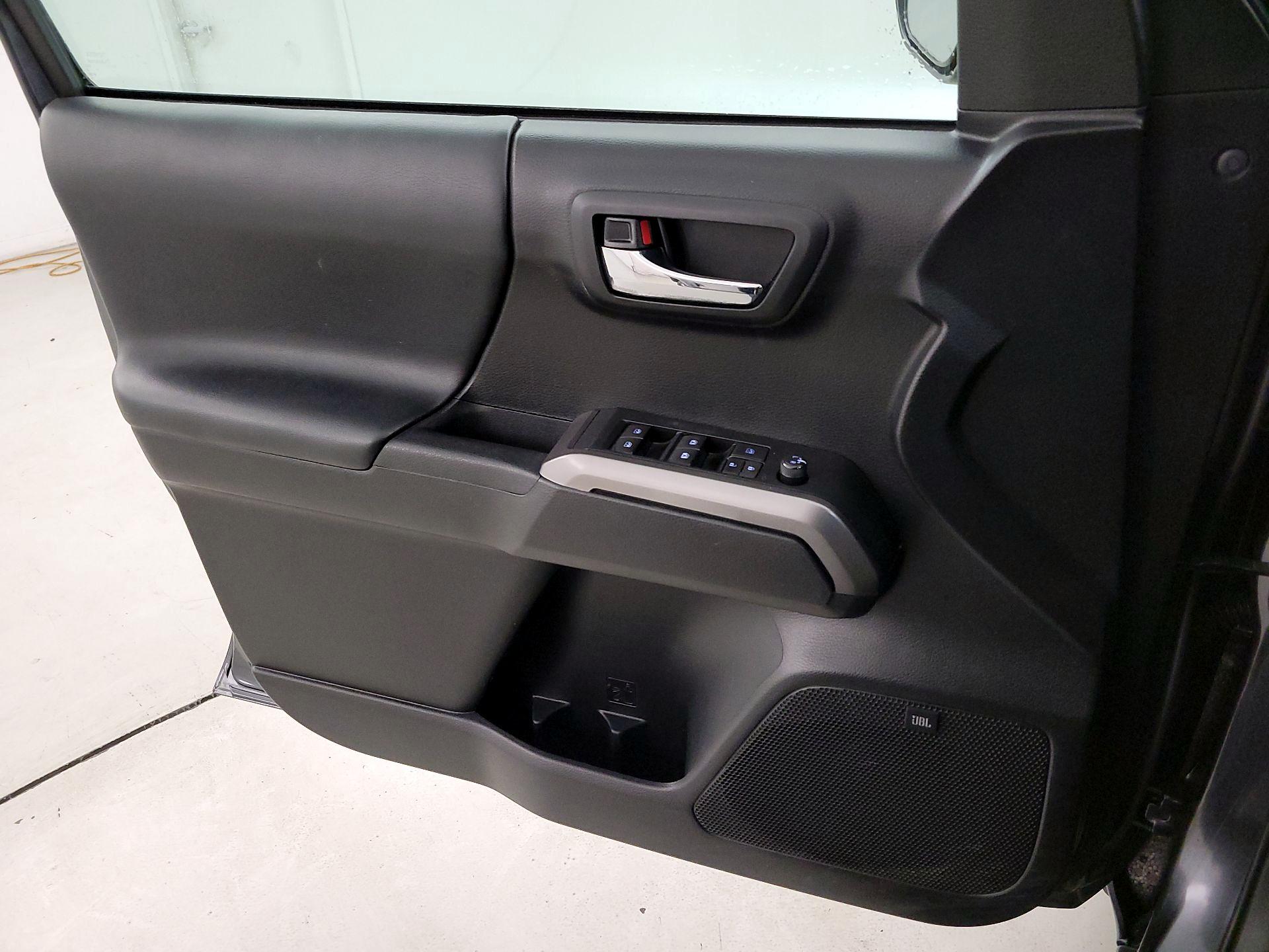 Thumbnail: 2022 Toyota Tacoma - 12