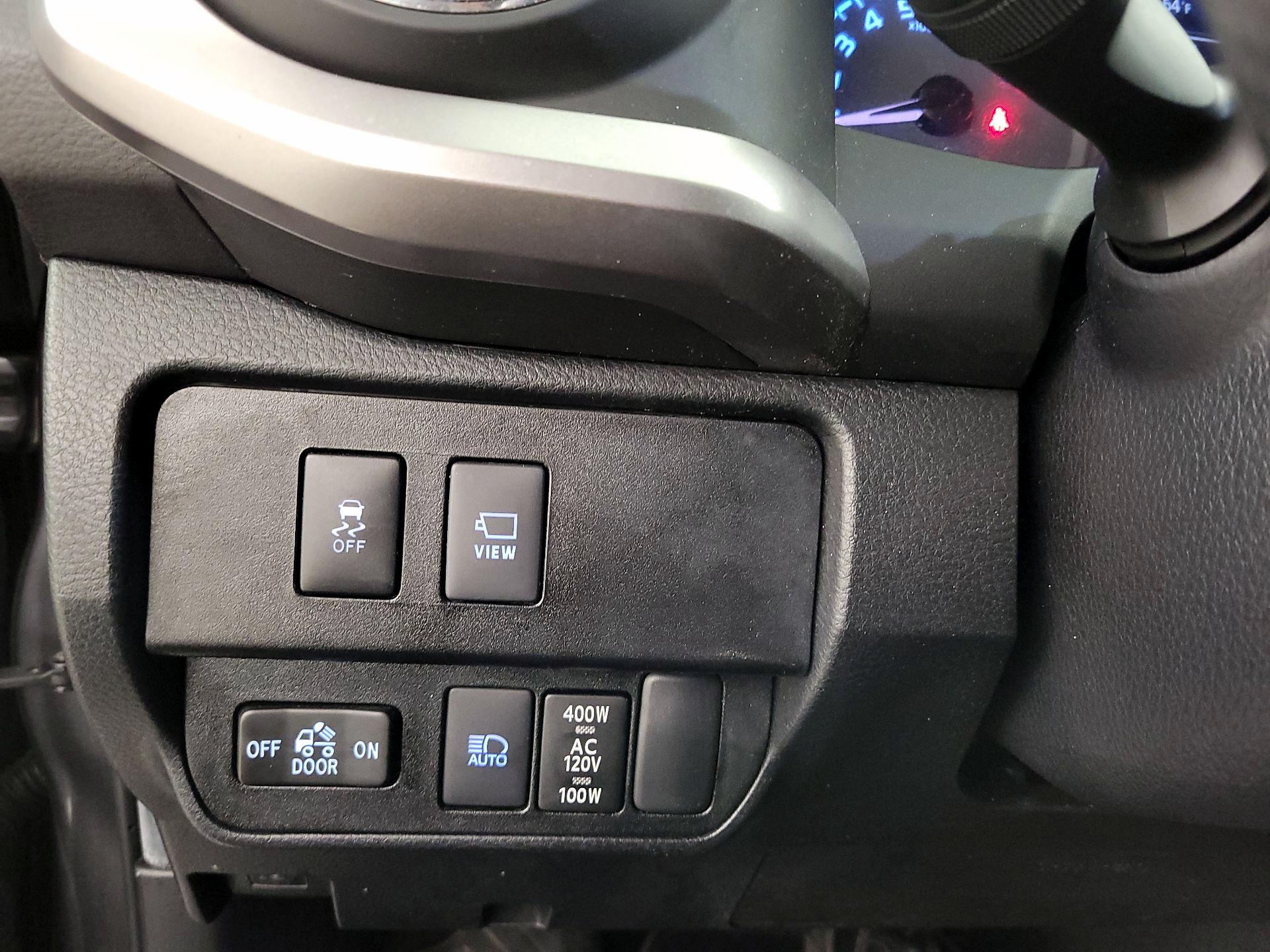 Thumbnail: 2022 Toyota Tacoma - 13