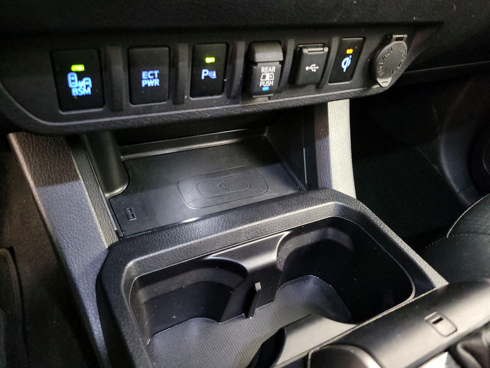 Thumbnail: 2022 Toyota Tacoma - 19