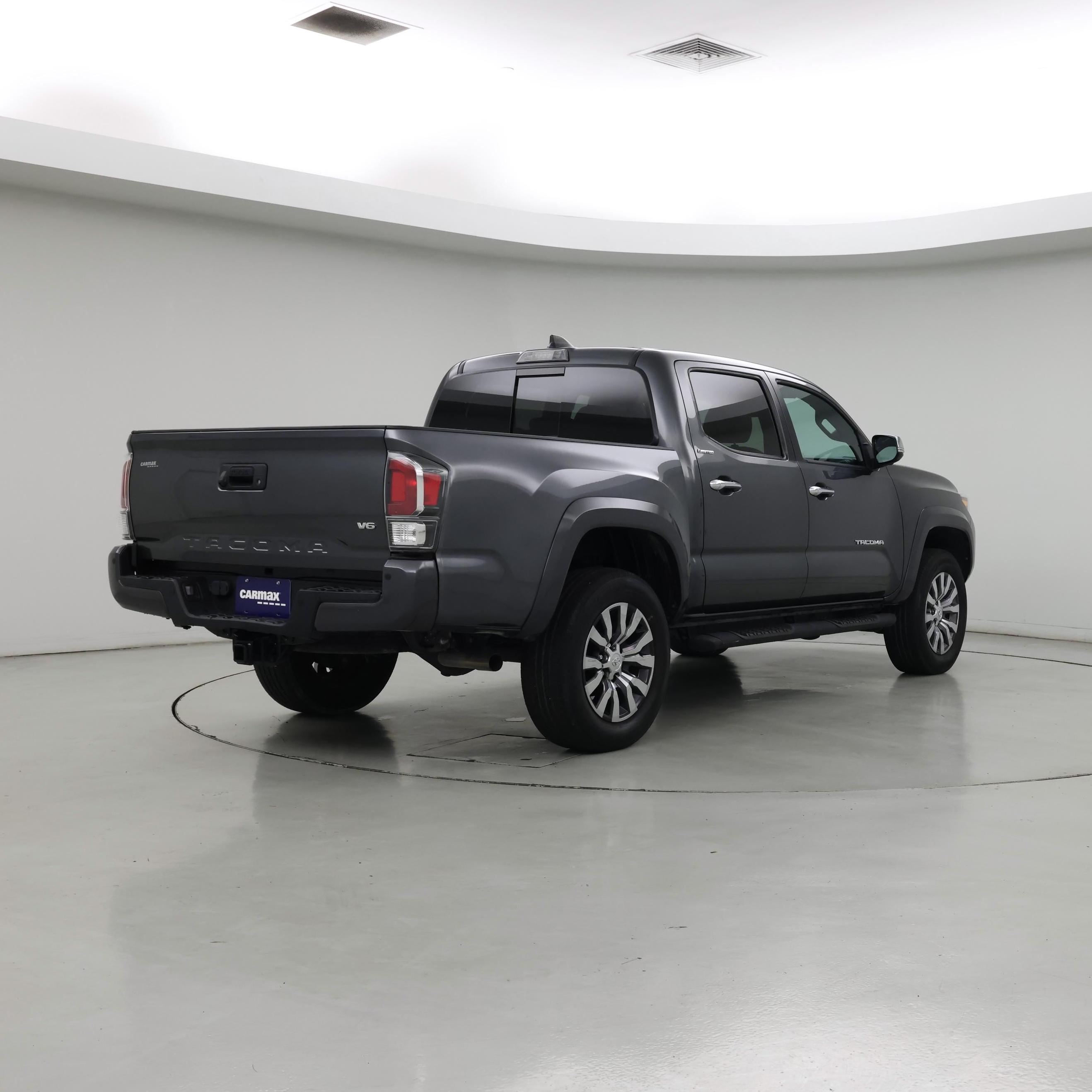 Thumbnail: 2022 Toyota Tacoma - 8