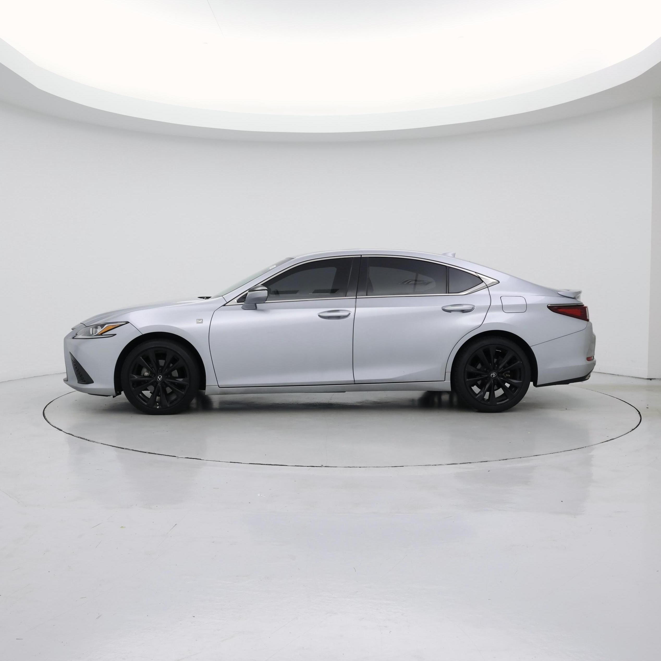 Thumbnail: 2022 Lexus ES - 3
