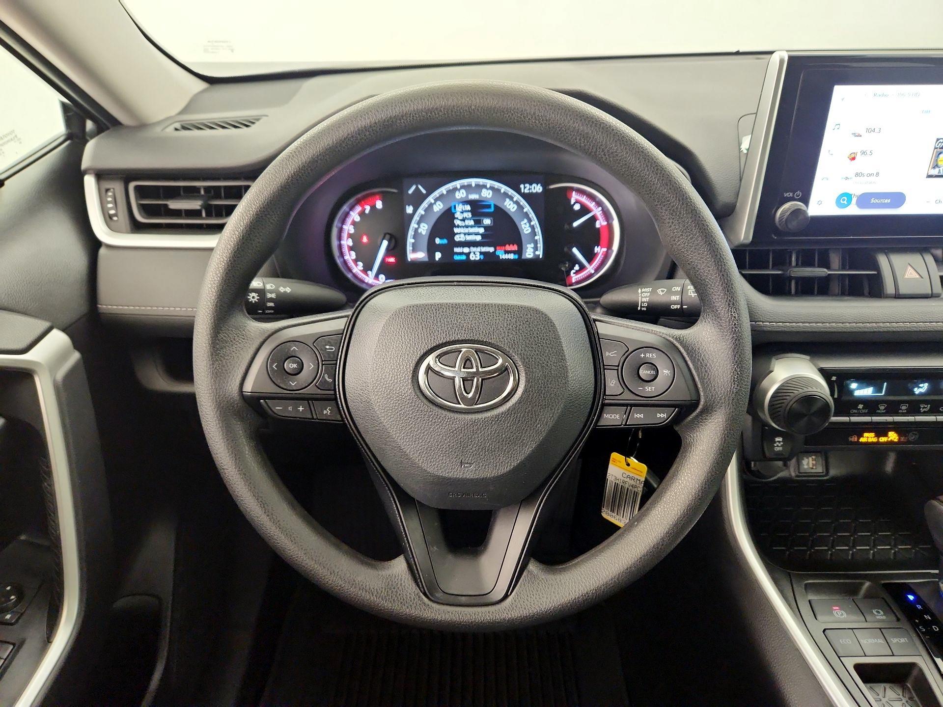 Thumbnail: 2023 Toyota RAV4 - 10