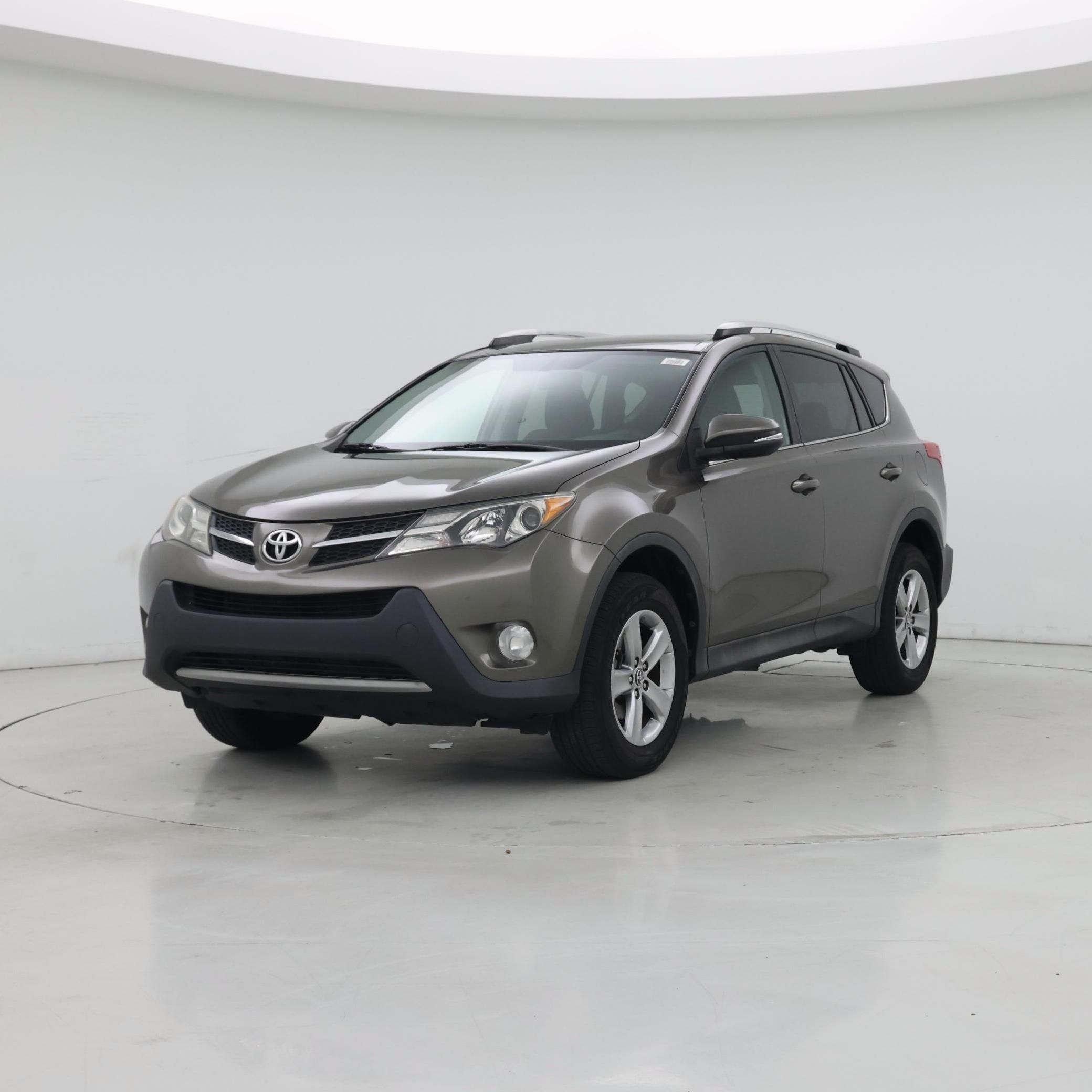 Thumbnail: 2015 Toyota RAV4 - 4