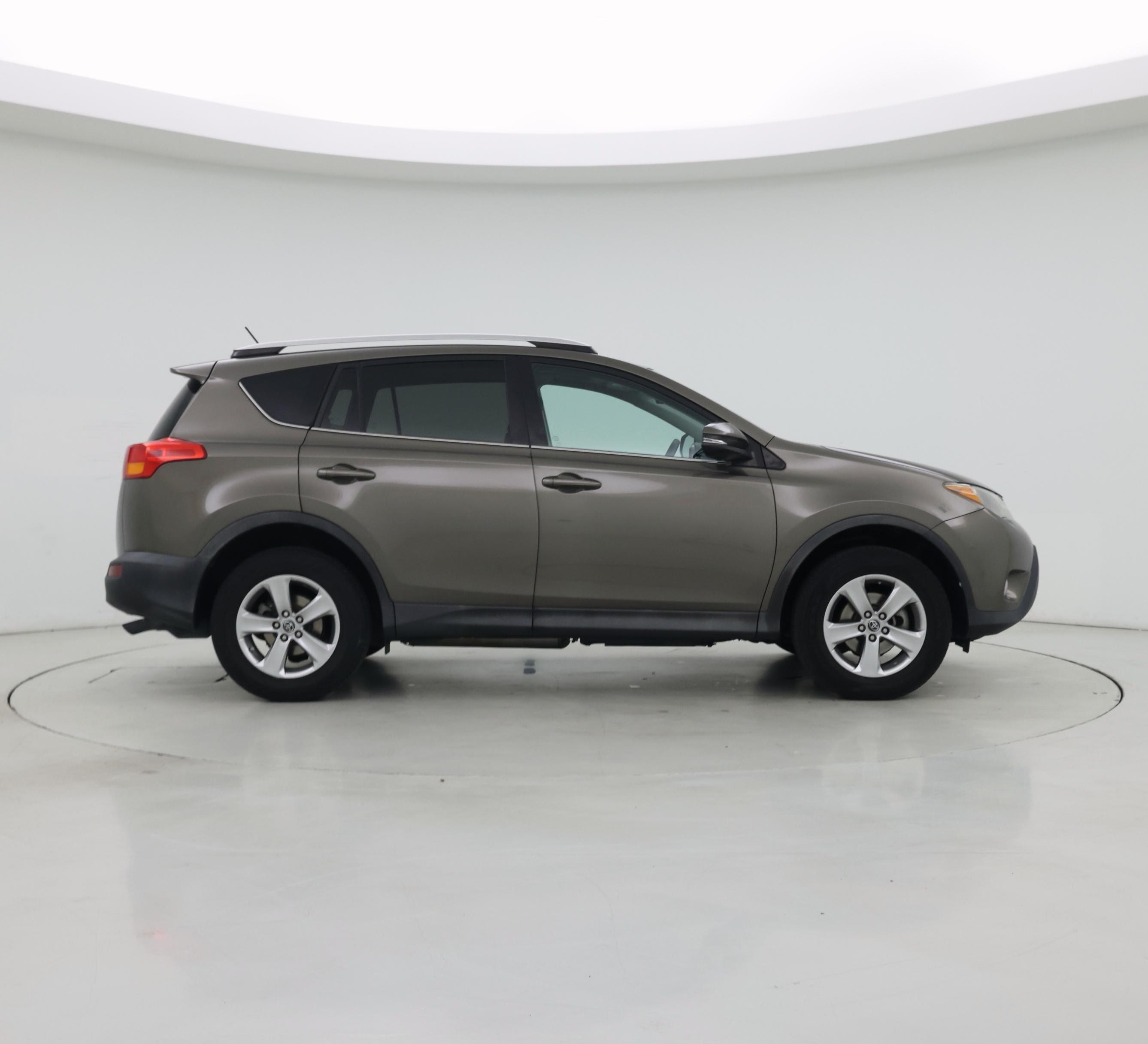 Thumbnail: 2015 Toyota RAV4 - 7