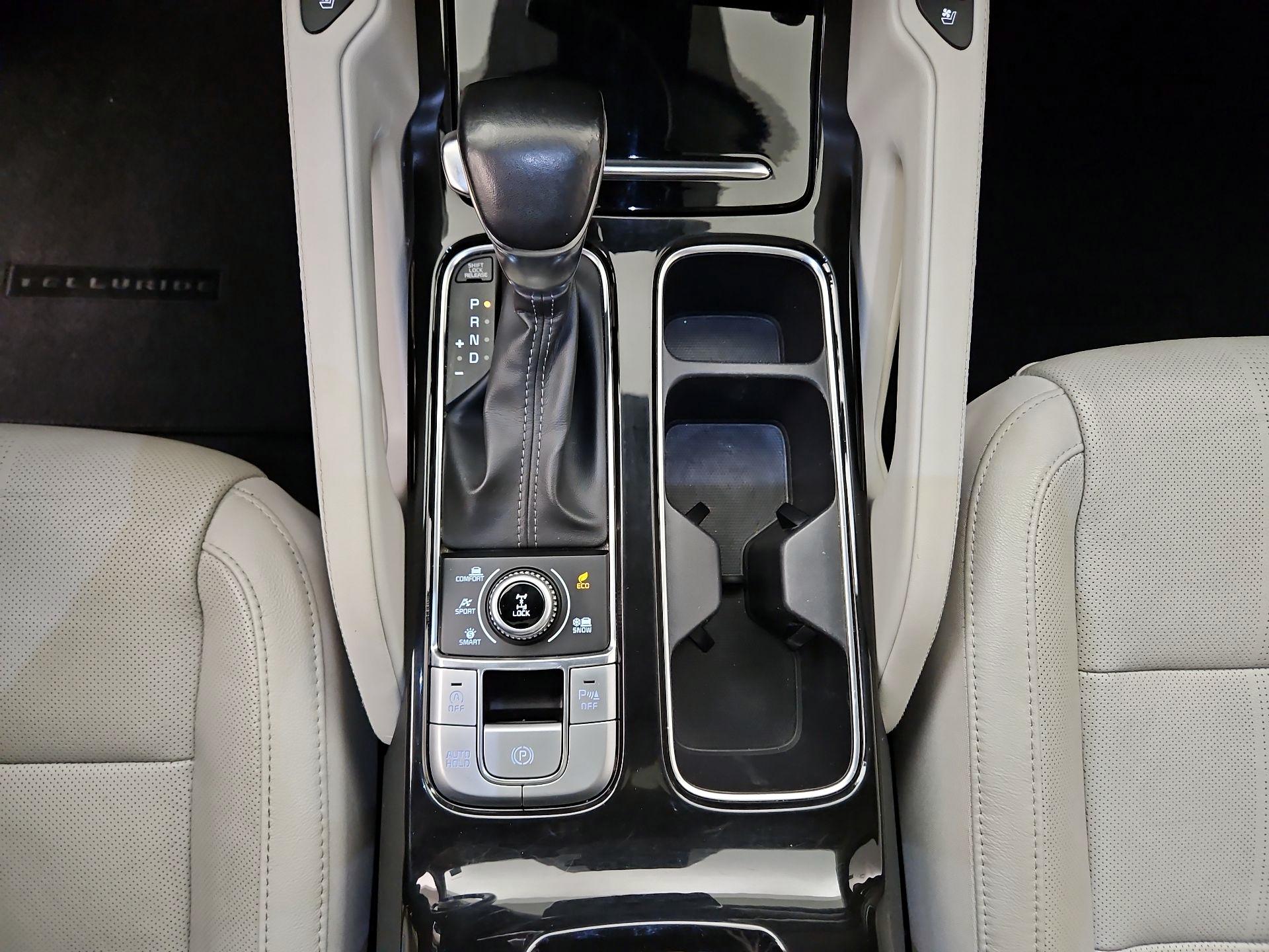 Thumbnail: 2020 Kia Telluride - 18