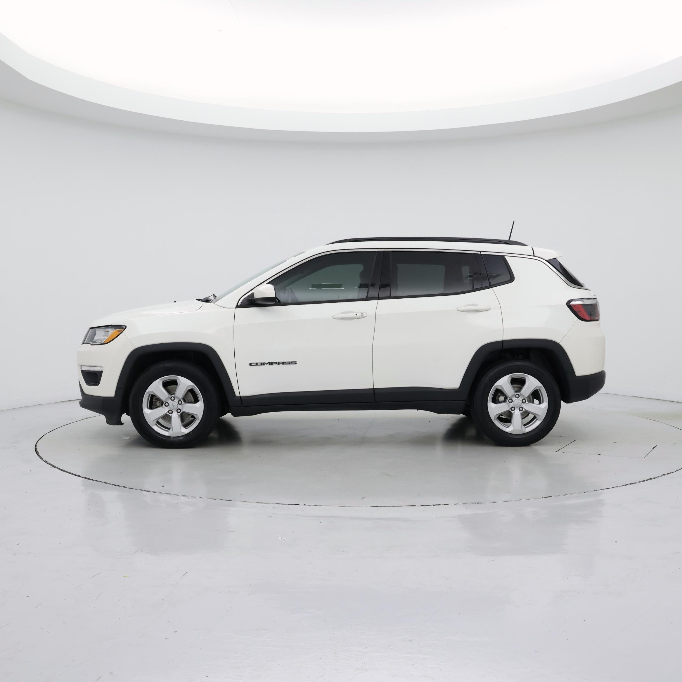 Thumbnail: 2021 Jeep Compass - 3