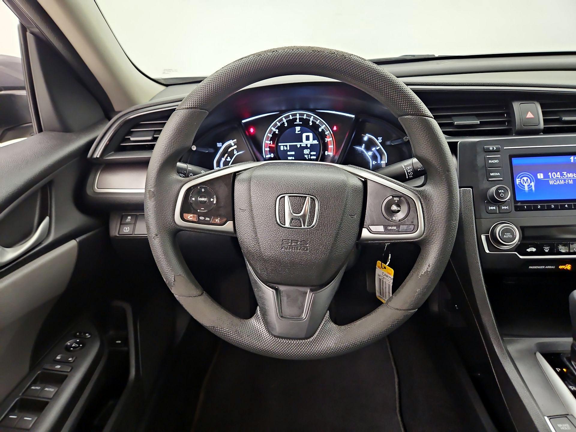 Thumbnail: 2016 Honda Civic - 10
