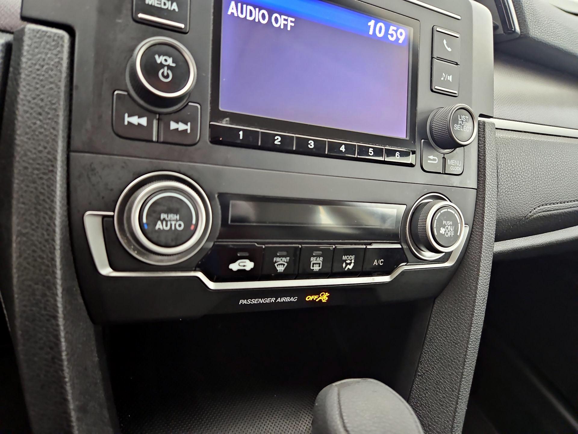 Thumbnail: 2016 Honda Civic - 16