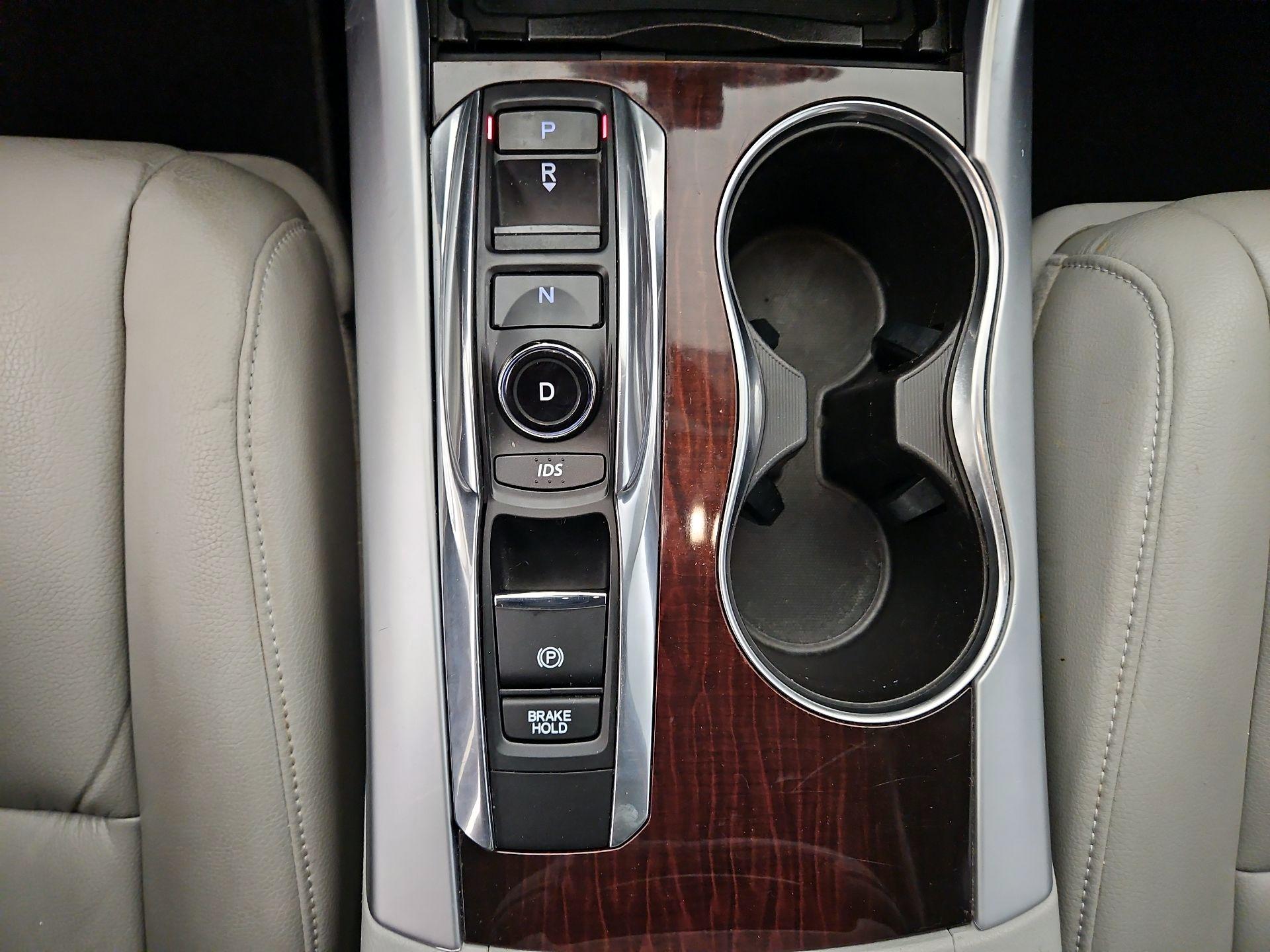 Thumbnail: 2016 Acura TLX - 17